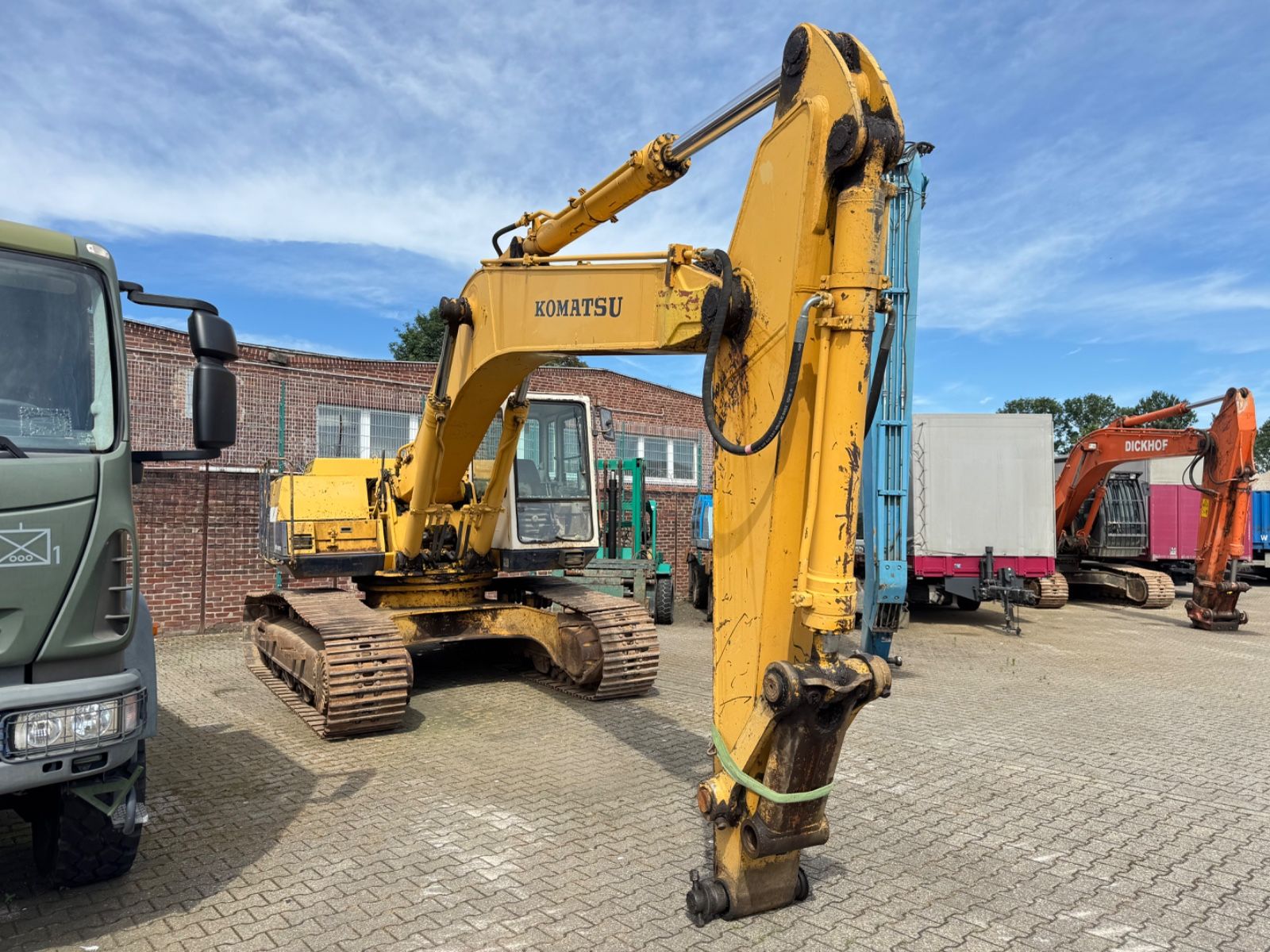 Fahrzeugabbildung Komatsu PC 300 NLC-5K