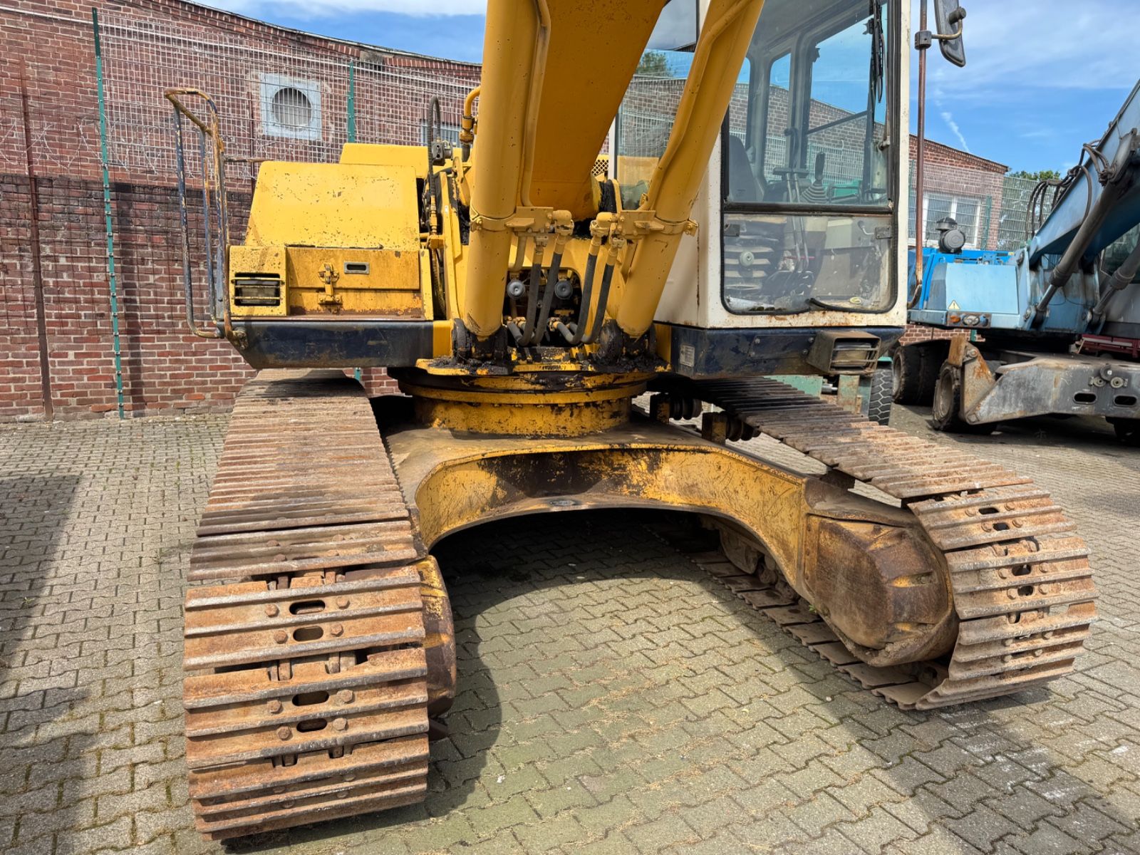 Fahrzeugabbildung Komatsu PC 300 NLC-5K