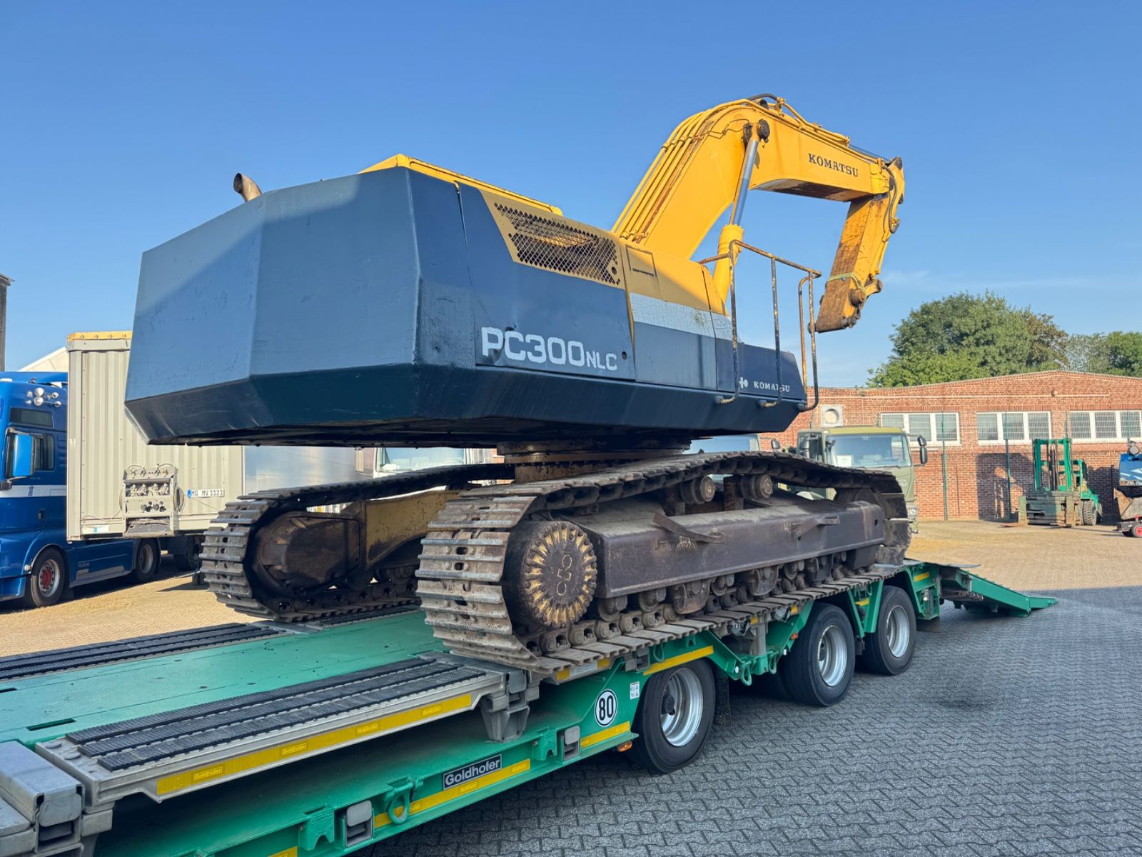 Fahrzeugabbildung Komatsu PC 300 NLC-5K