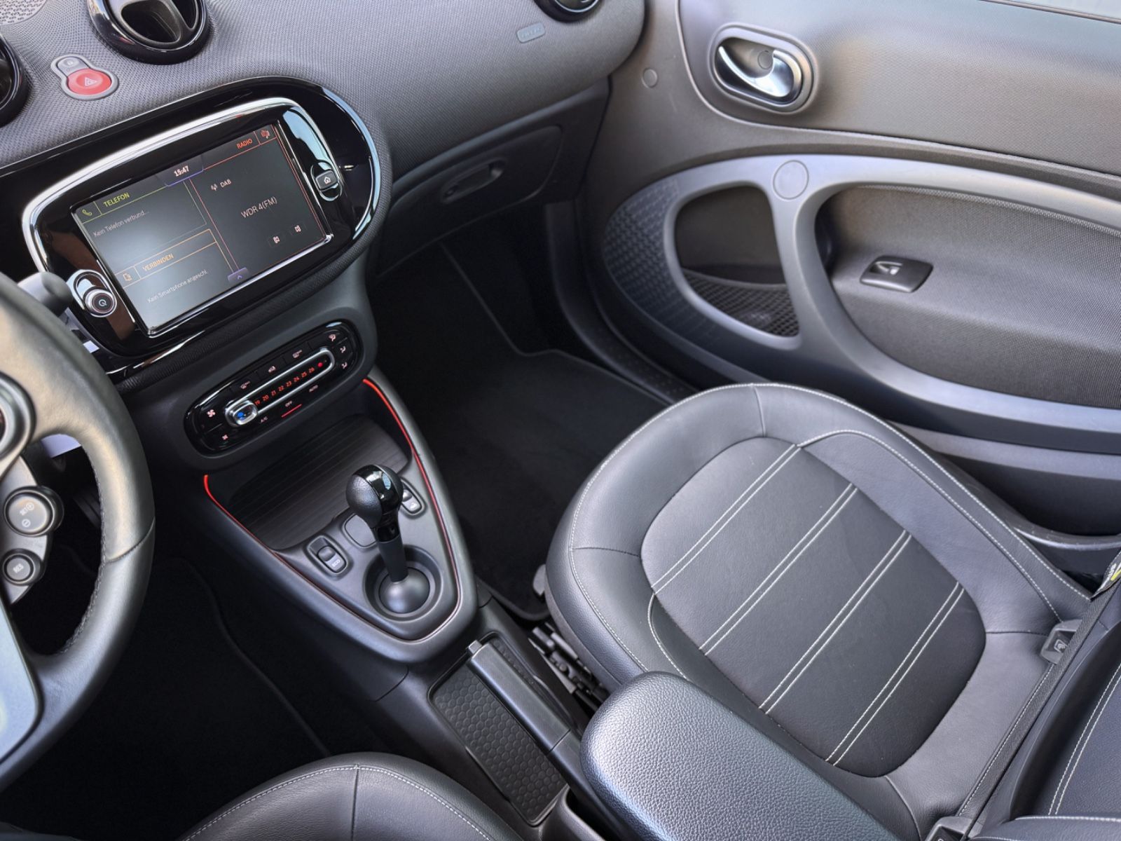 Fahrzeugabbildung Smart ForTwo Cabrio EQ Prime *CAM|LED|CARPLAY*
