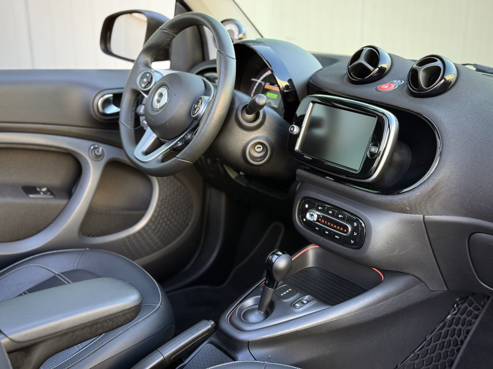 Fahrzeugabbildung Smart ForTwo Cabrio EQ Prime *CAM|LED|CARPLAY*