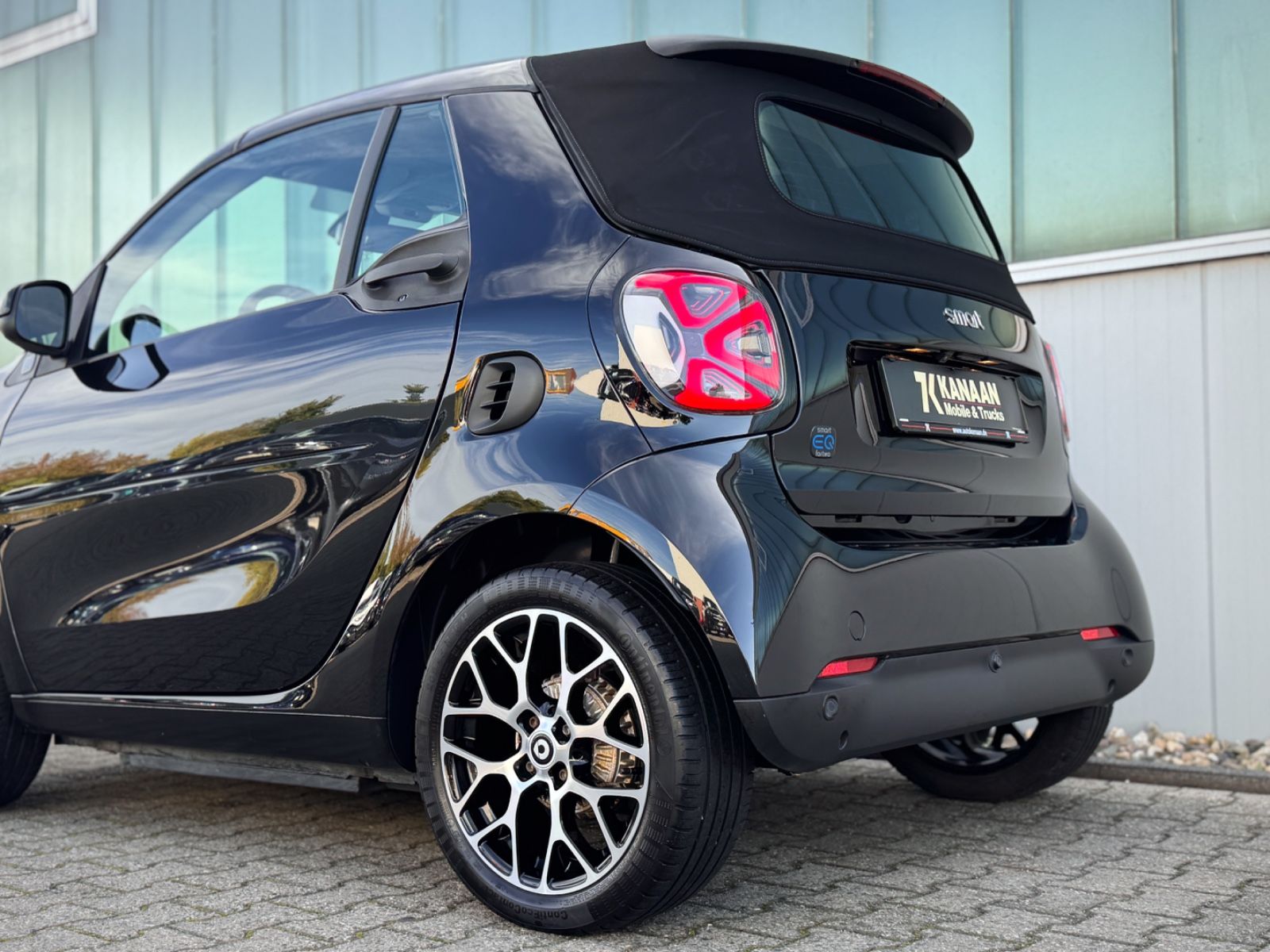 Fahrzeugabbildung Smart ForTwo Cabrio EQ Prime *CAM|LED|CARPLAY*