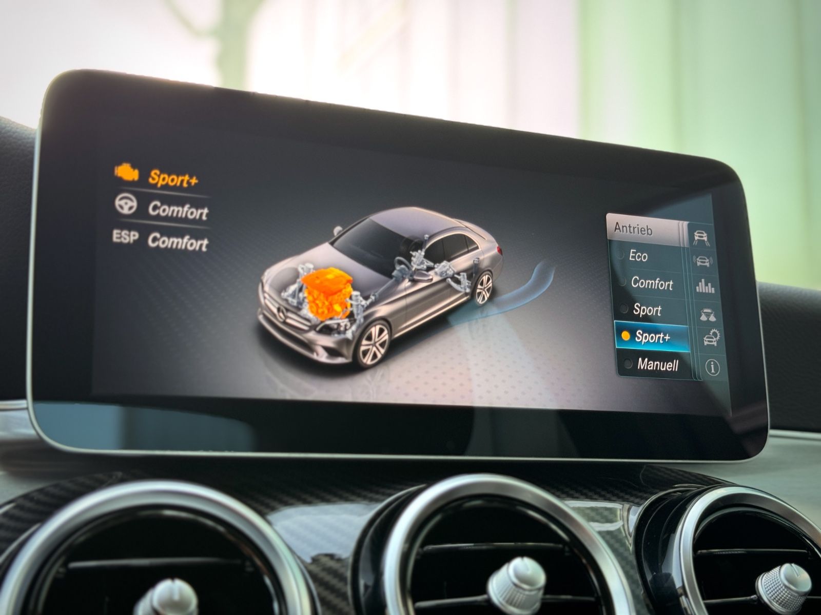 Fahrzeugabbildung Mercedes-Benz C 180 CGI Avantgarde *NAVI|CAM|SCHECKHEFT*