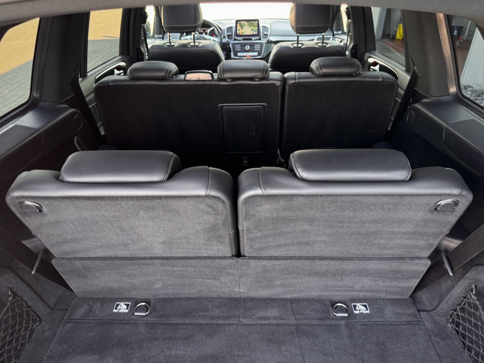 Fahrzeugabbildung Mercedes-Benz GLS 350d 4Matic AMG-Line *PANORAMA|AHK|7-SITZE*