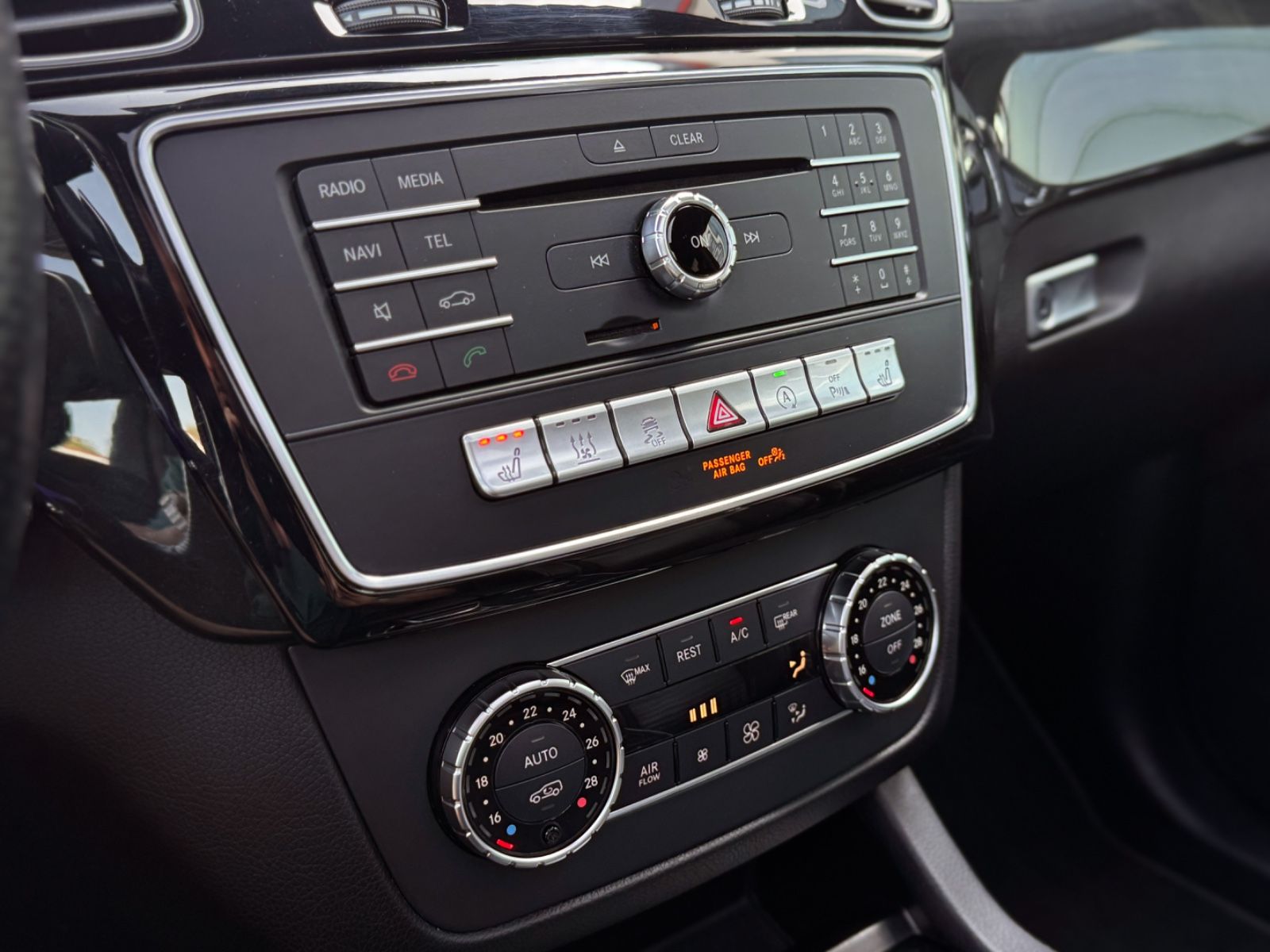 Fahrzeugabbildung Mercedes-Benz GLS 350d 4Matic AMG-Line *PANORAMA|AHK|7-SITZE*