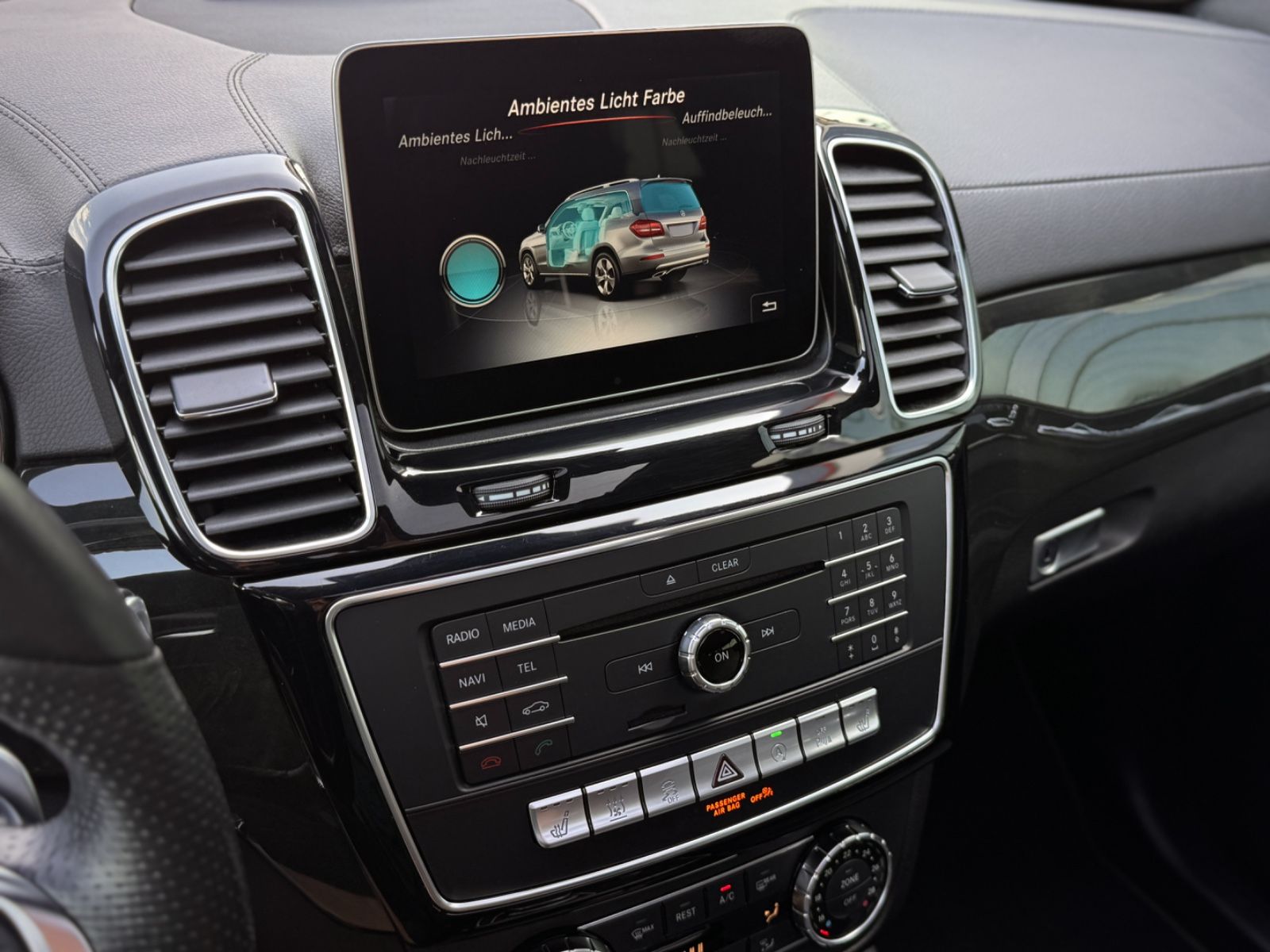 Fahrzeugabbildung Mercedes-Benz GLS 350d 4Matic AMG-Line *PANORAMA|AHK|7-SITZE*