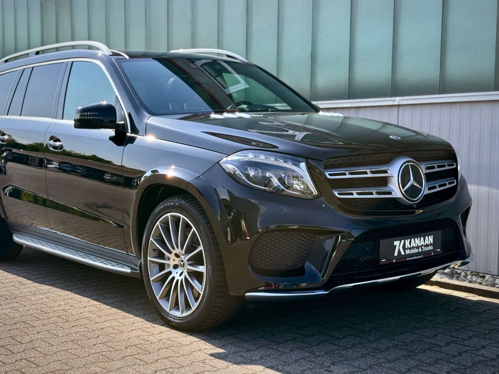 Fahrzeugabbildung Mercedes-Benz GLS 350d 4Matic AMG-Line *PANORAMA|AHK|7-SITZE*