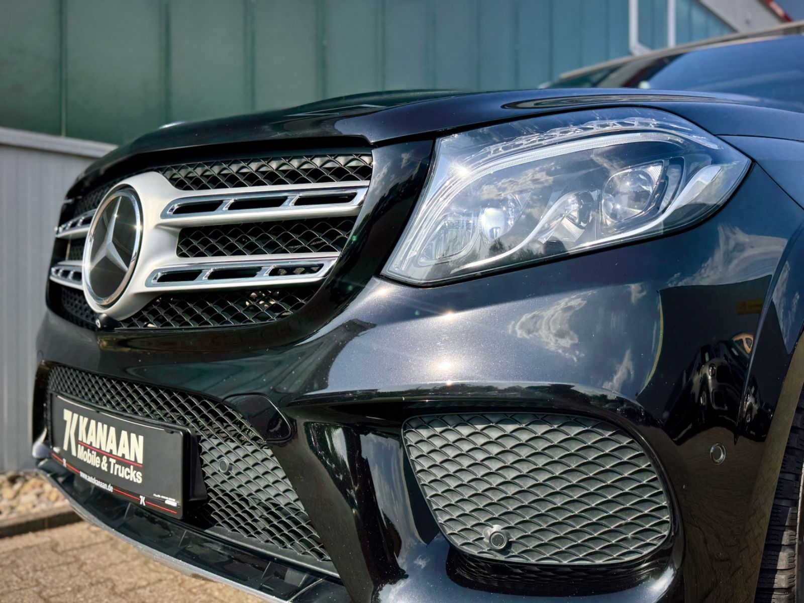 Fahrzeugabbildung Mercedes-Benz GLS 350d 4Matic AMG-Line *PANORAMA|AHK|7-SITZE*