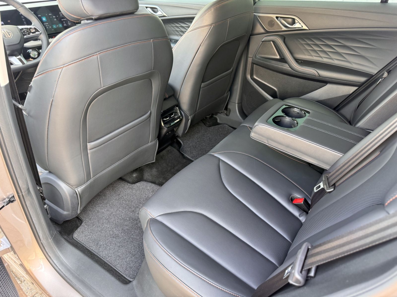 Fahrzeugabbildung MG HS 1.5 T-GDI MT Luxury *CAM|ASSIST|LEDER|1.HAND*