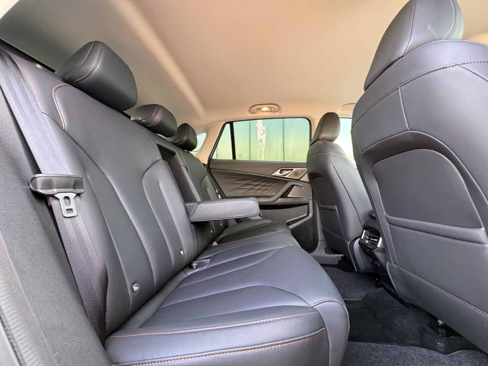 Fahrzeugabbildung MG HS 1.5 T-GDI MT Luxury *CAM|ASSIST|LEDER|1.HAND*