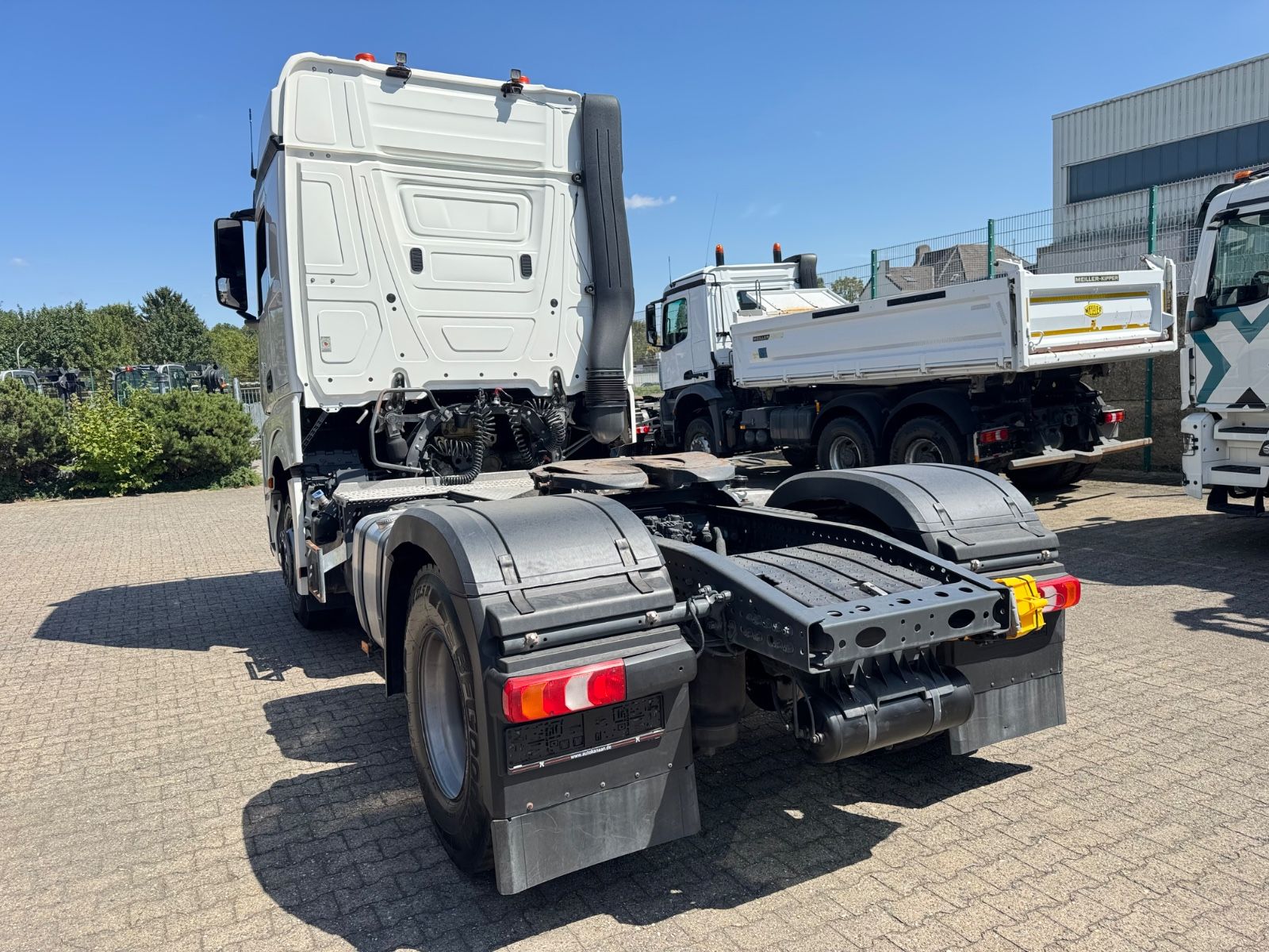 Fahrzeugabbildung Mercedes-Benz 1846 Actros 5 L-Fahrerhaus   Kipphydraulik