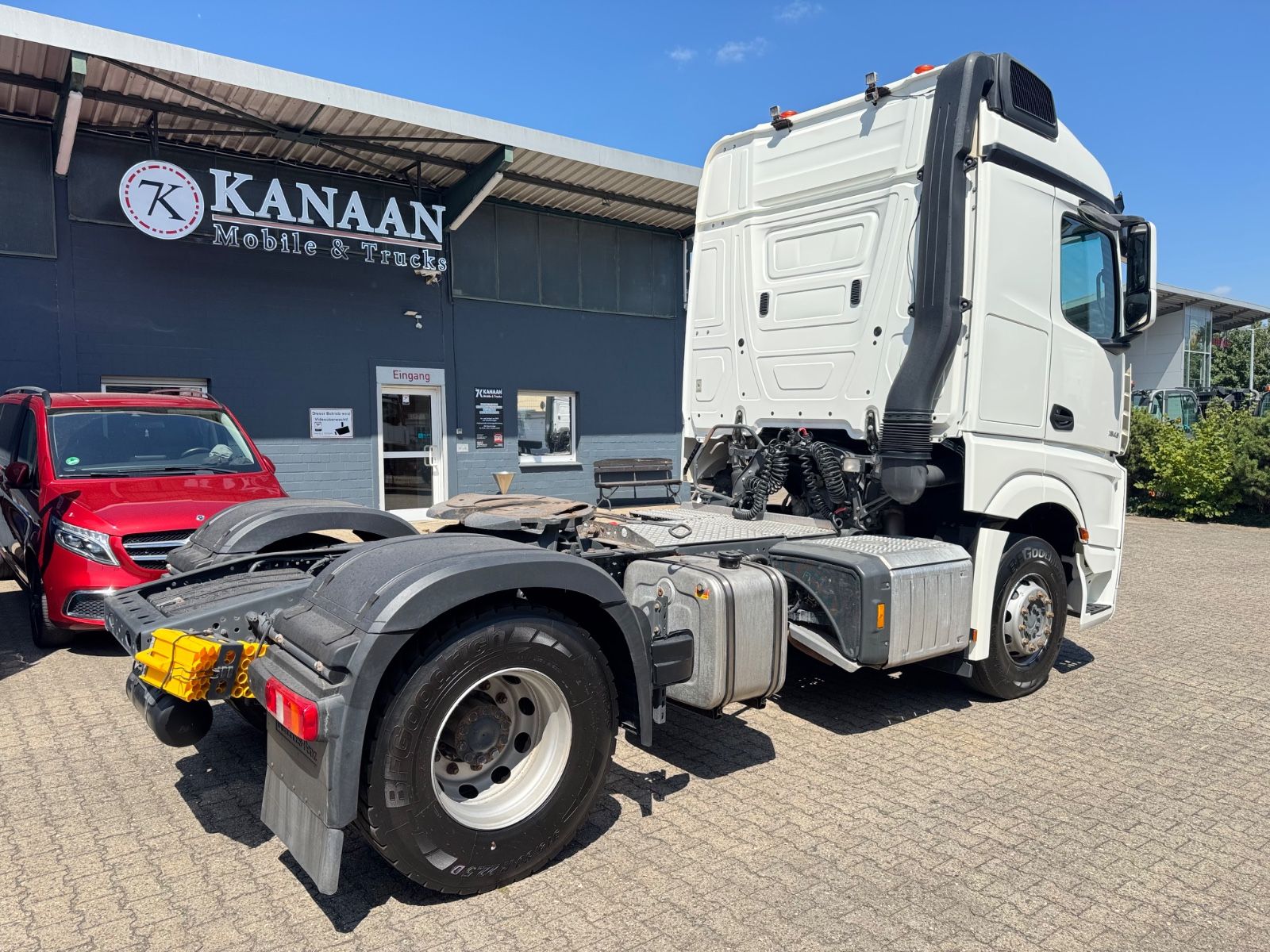 Fahrzeugabbildung Mercedes-Benz 1846 Actros 5 L-Fahrerhaus   Kipphydraulik