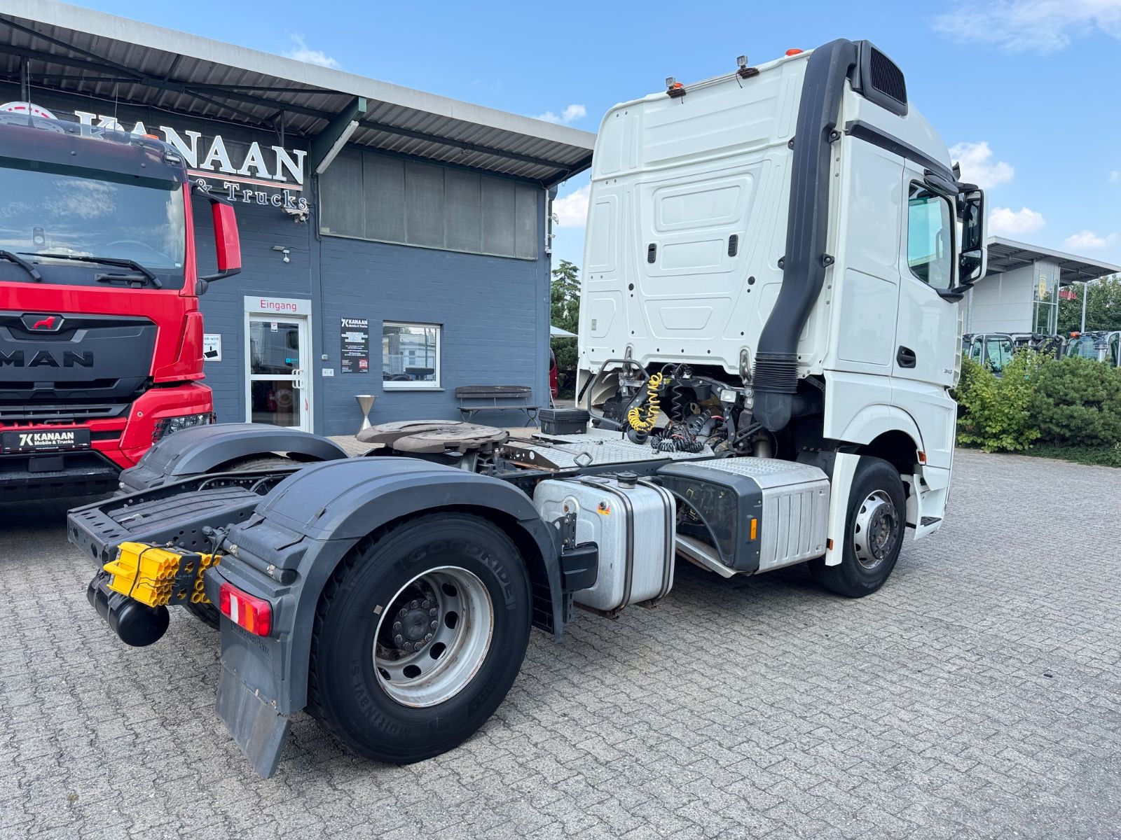 Fahrzeugabbildung Mercedes-Benz 1846 Actros 5 L-Fahrerhaus   Kipphydraulik