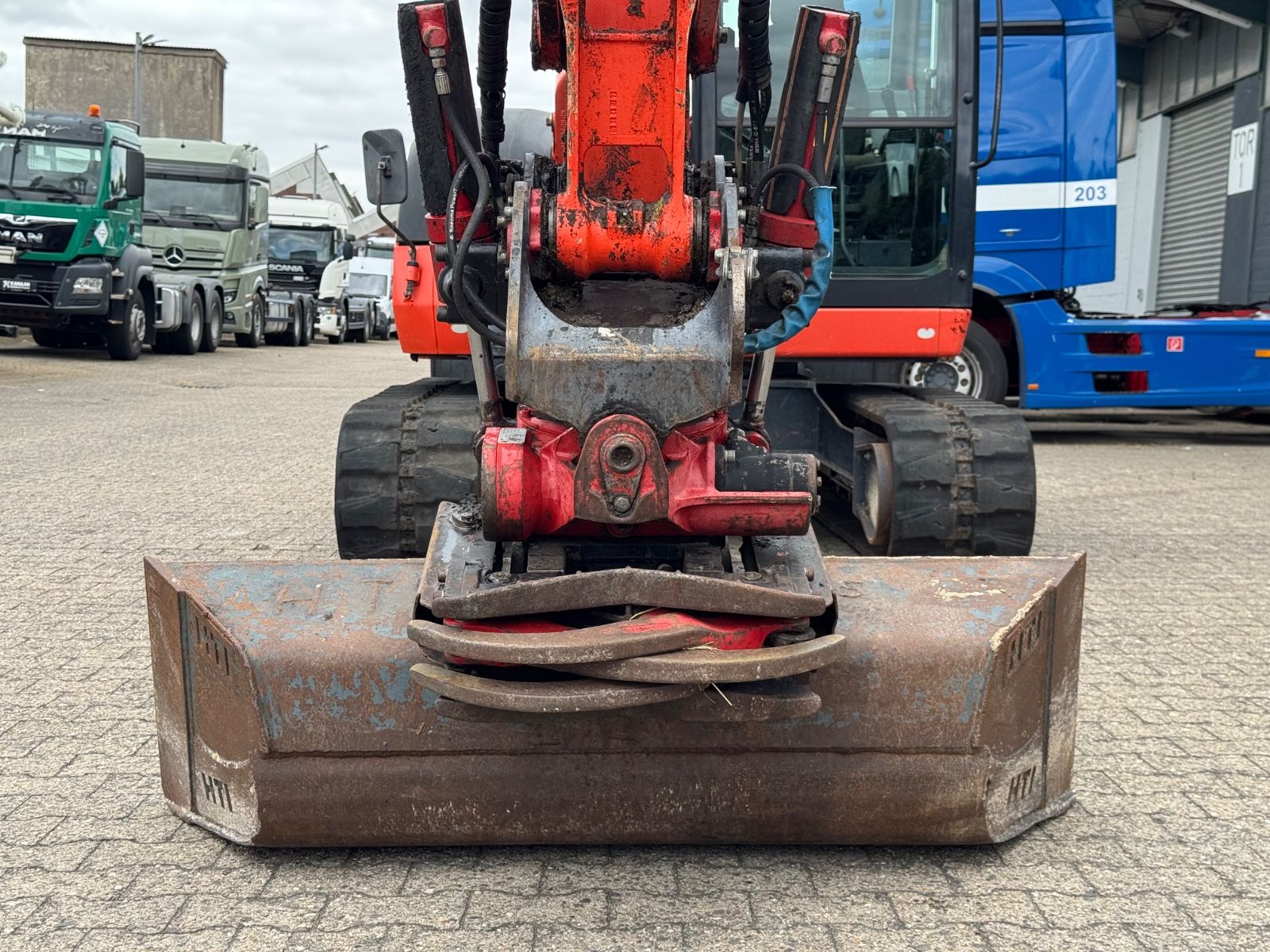 Fahrzeugabbildung Kubota KX080-4    Rototilt RS30  + Sortier/Greifmodul