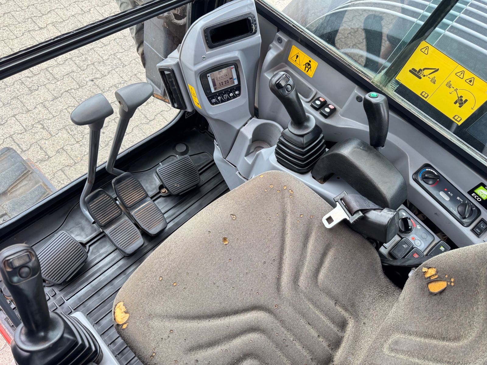 Fahrzeugabbildung Kubota KX080-4    Rototilt RS30  + Sortier/Greifmodul