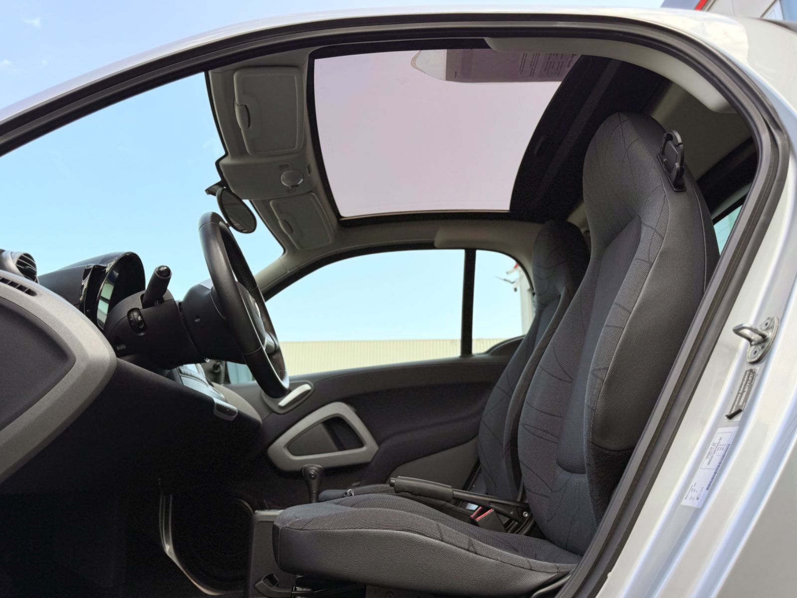 Fahrzeugabbildung Smart ForTwo Coupe MHD Passion
