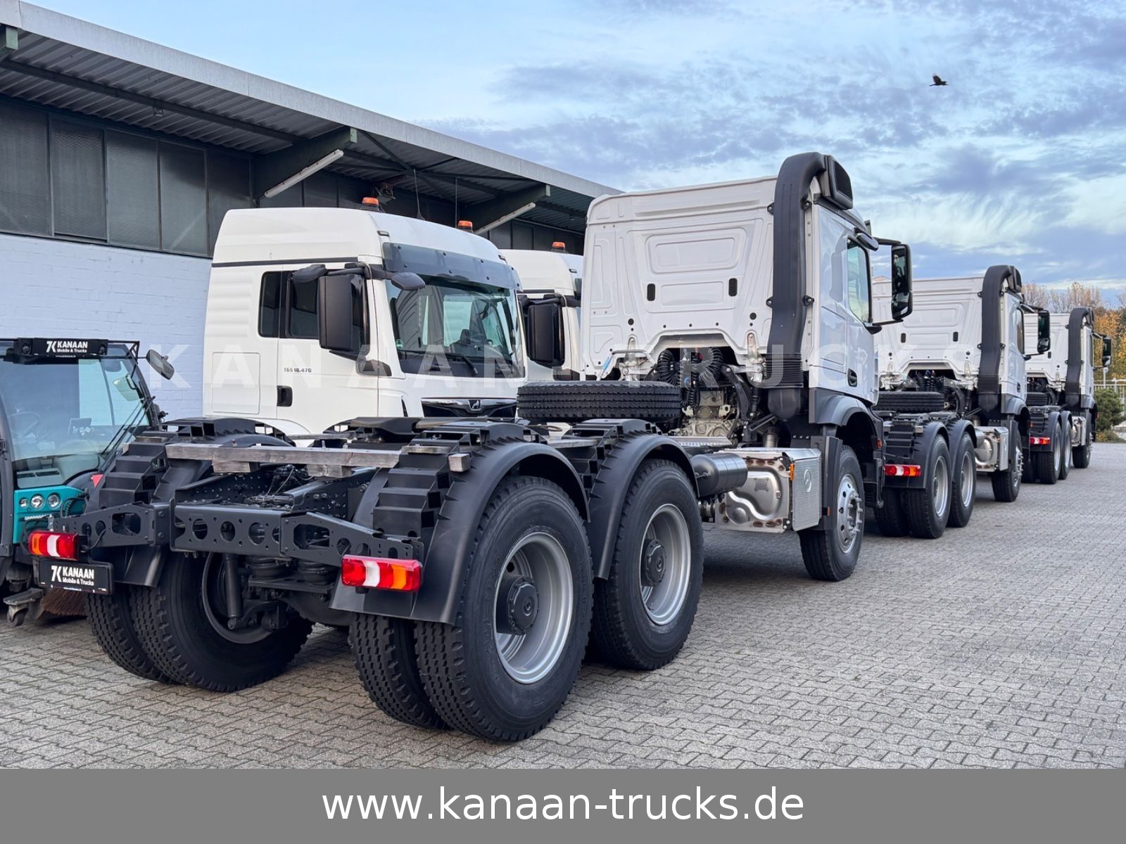 Fahrzeugabbildung Mercedes-Benz 3345 S 6x4 Actros Manual Gear HeavyDuty NEW