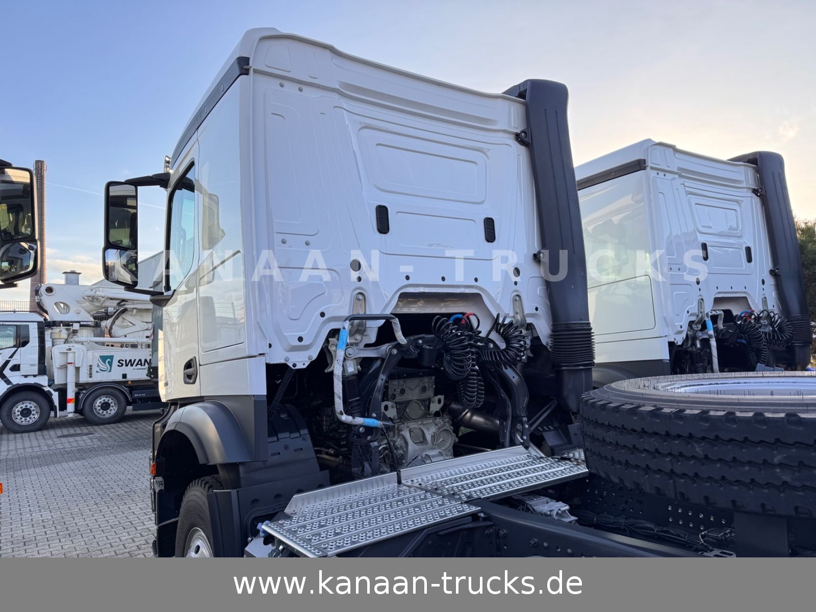 Fahrzeugabbildung Mercedes-Benz 3345 S 6x4 Actros Manual Gear HeavyDuty NEW