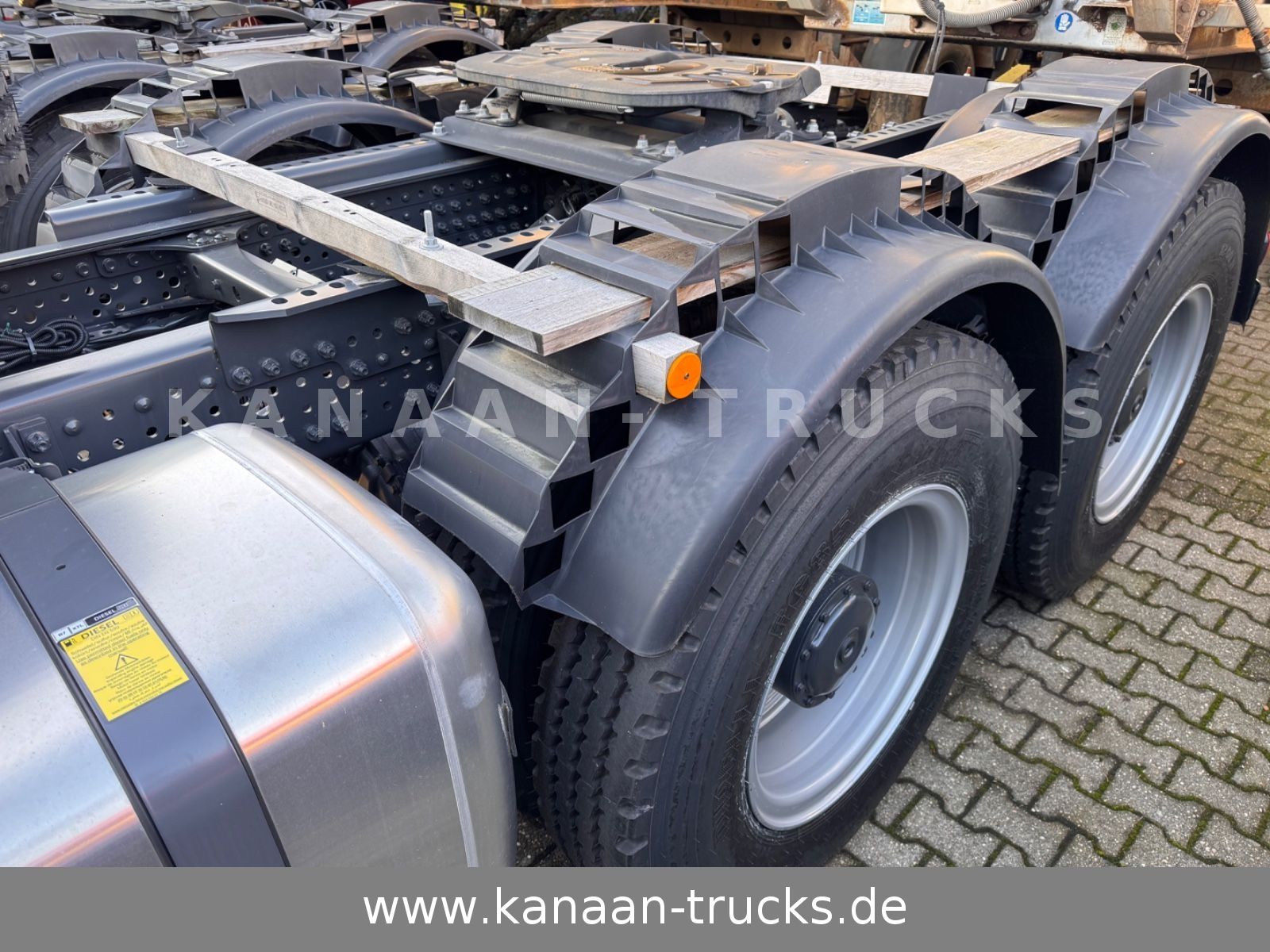 Fahrzeugabbildung Mercedes-Benz 3345 S 6x4 Actros Manual Gear HeavyDuty NEW