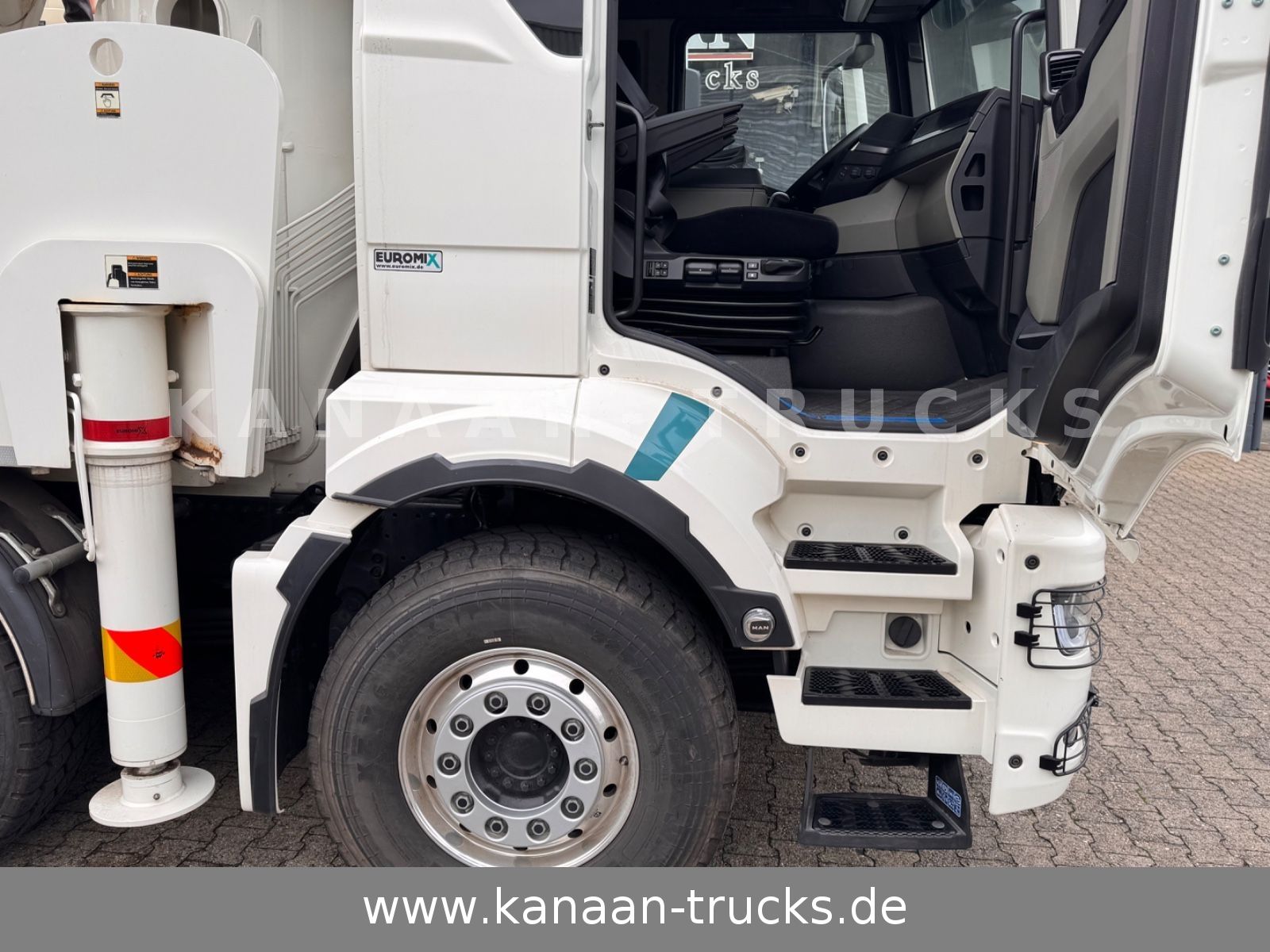 Fahrzeugabbildung MAN 35.510 TGS  Betonpumpe S47-5   47meter NEW