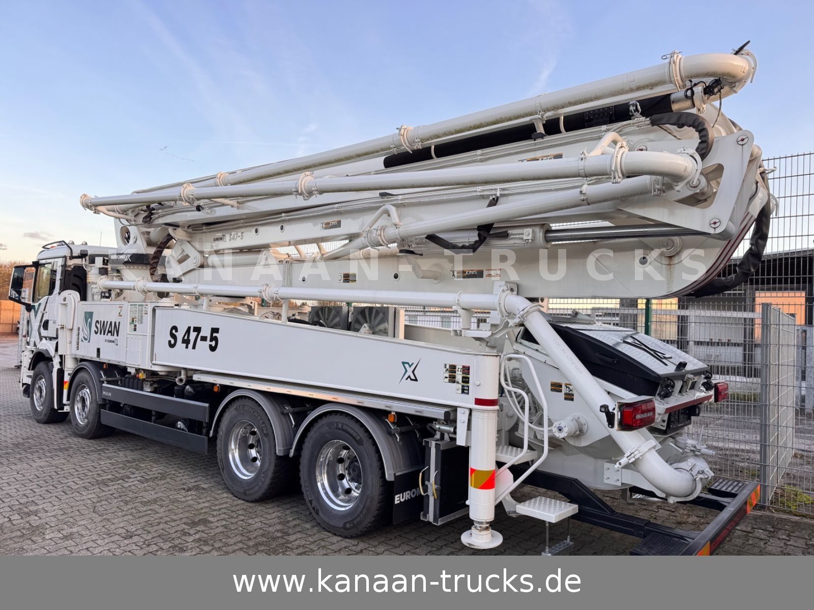 Fahrzeugabbildung MAN 35.510 TGS  Betonpumpe S47-5   47meter NEW