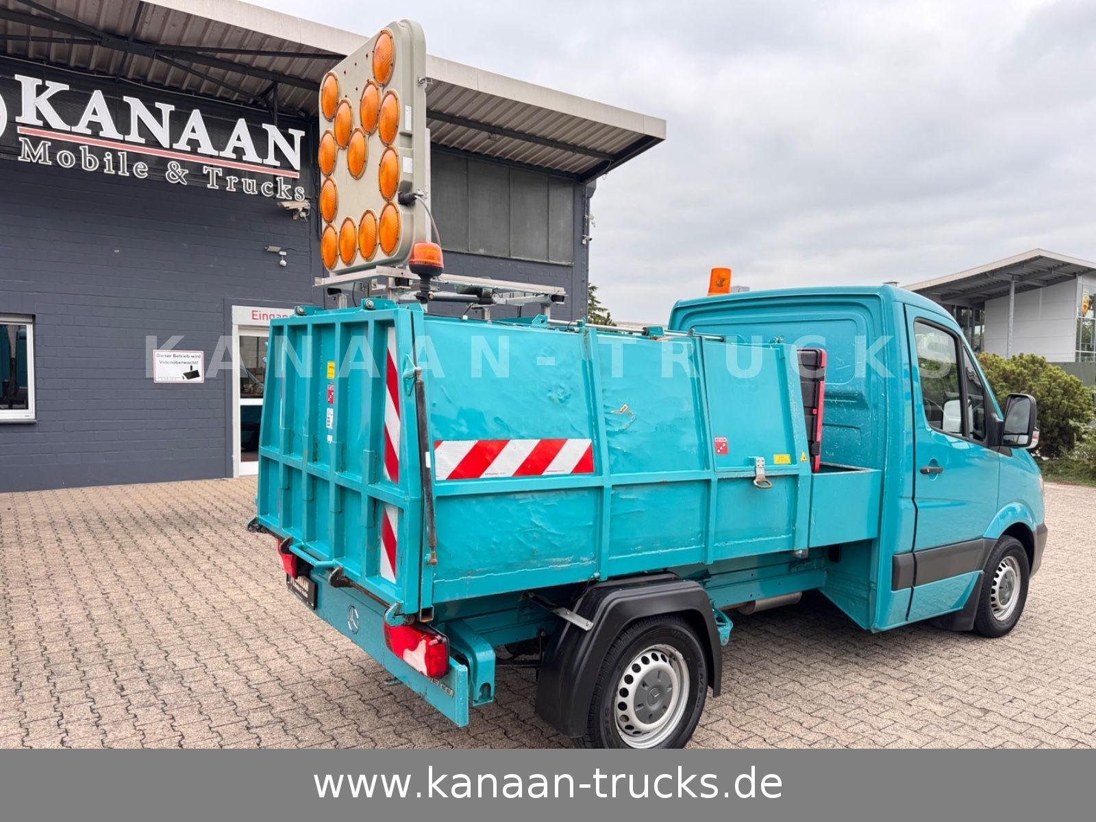 Fahrzeugabbildung Mercedes-Benz 313 CDI  Sprinter II Bertsche  Müllwagen  Tafel
