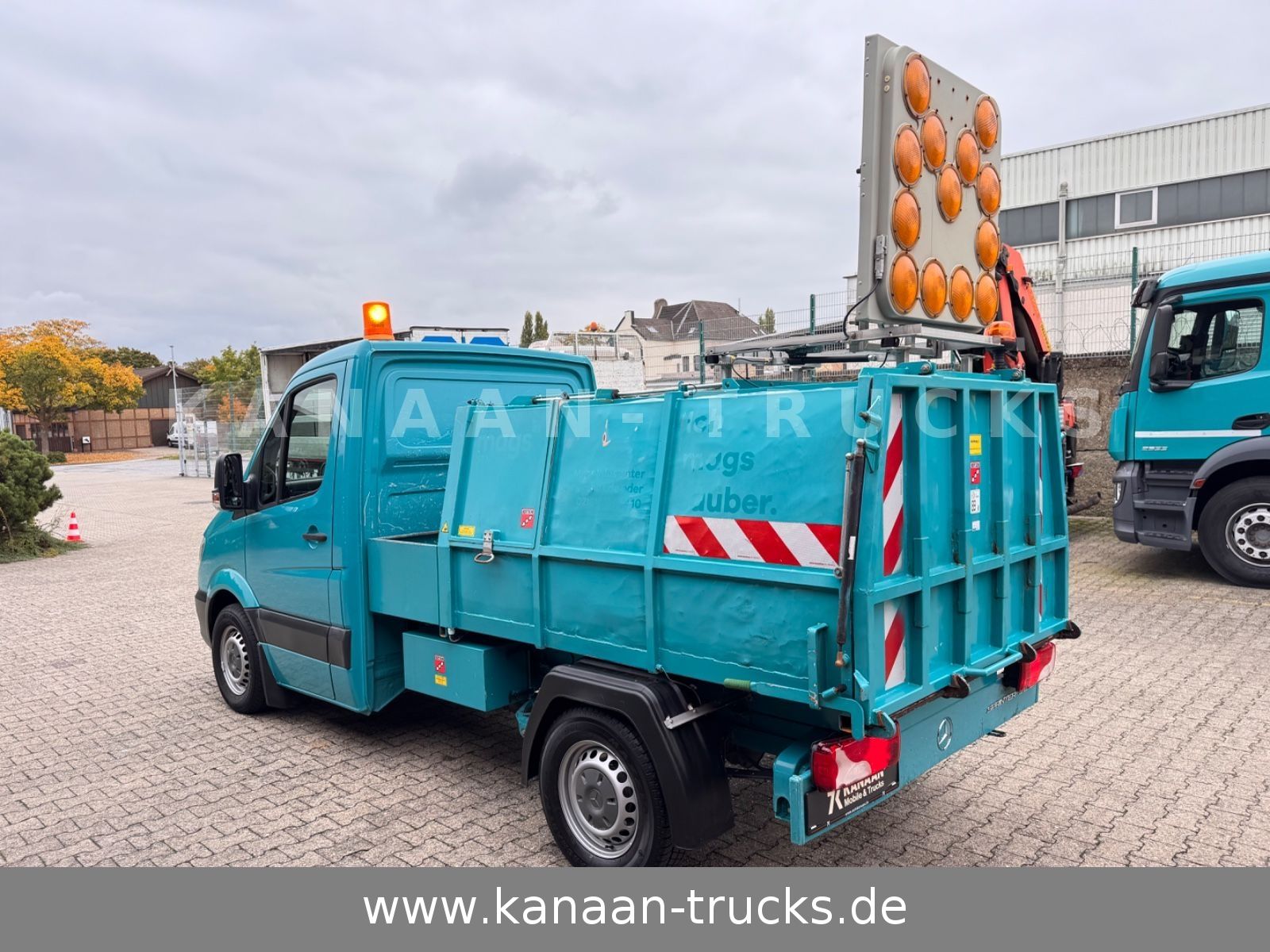 Fahrzeugabbildung Mercedes-Benz 313 CDI  Sprinter II Bertsche  Müllwagen  Tafel