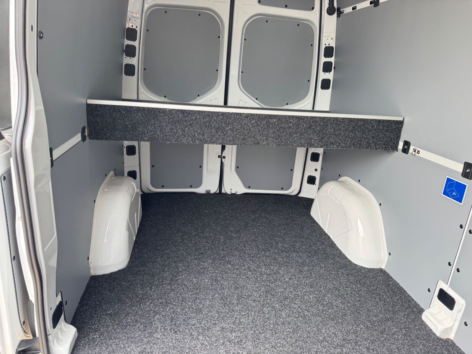 Fahrzeugabbildung Mercedes-Benz 211 CDI Sprinter III Kasten L2 Hoch WIE NEU