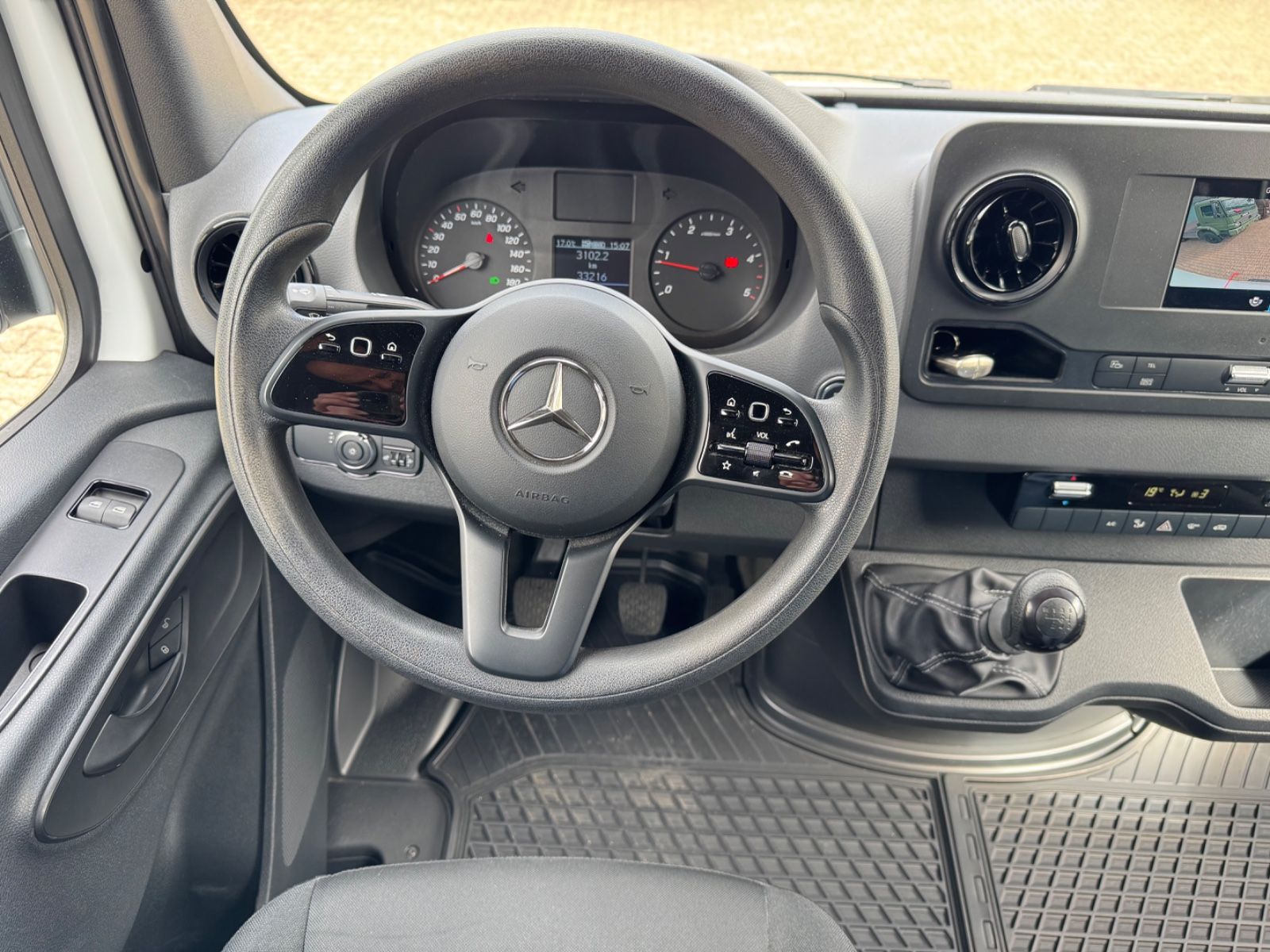Fahrzeugabbildung Mercedes-Benz 211 CDI Sprinter III Kasten L2 Hoch WIE NEU