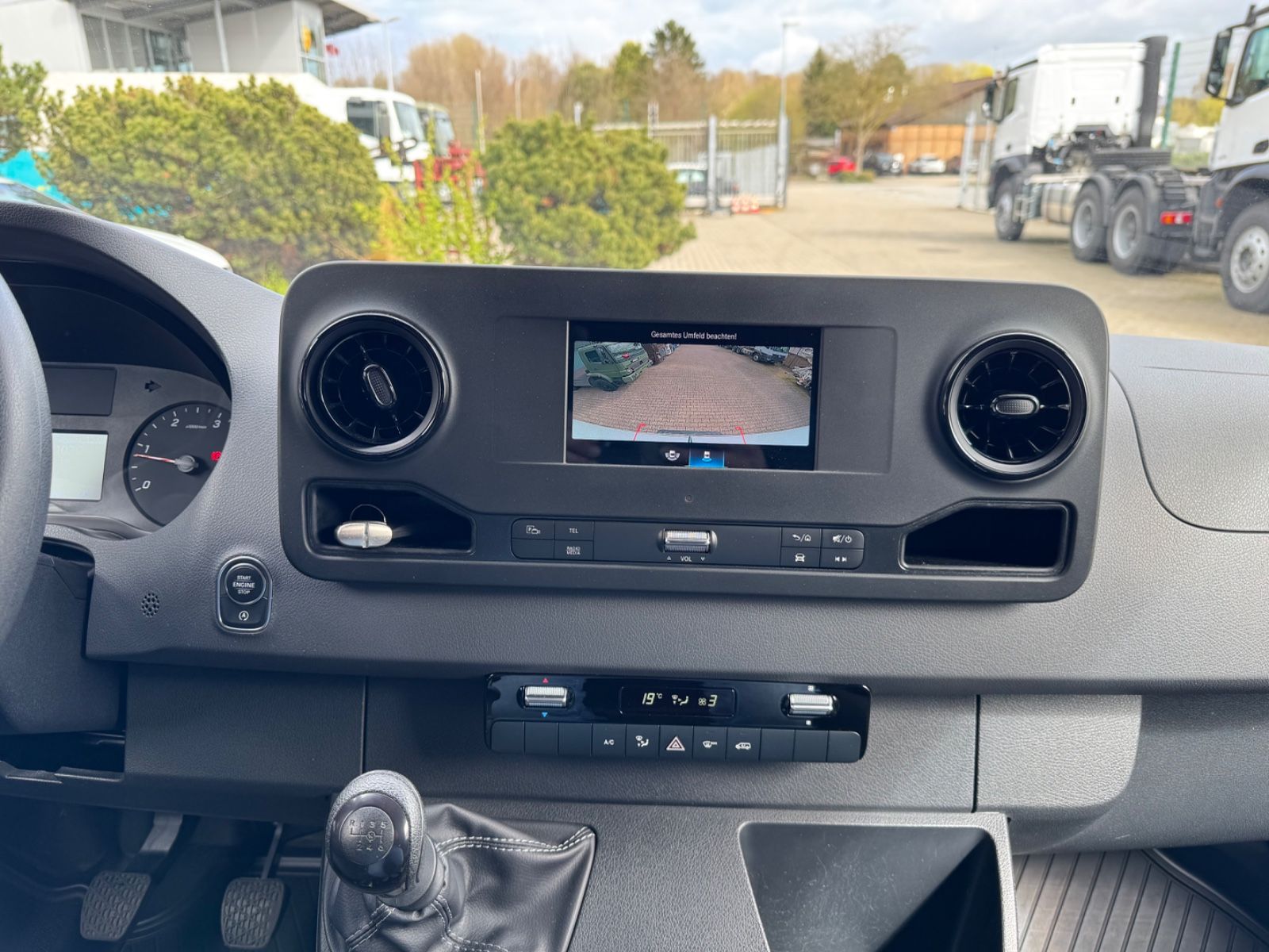 Fahrzeugabbildung Mercedes-Benz 211 CDI Sprinter III Kasten L2 Hoch WIE NEU