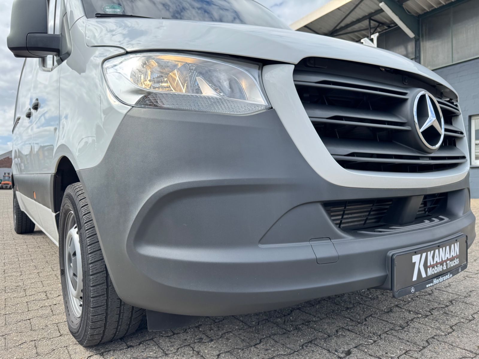 Fahrzeugabbildung Mercedes-Benz 211 CDI Sprinter III Kasten L2 Hoch WIE NEU