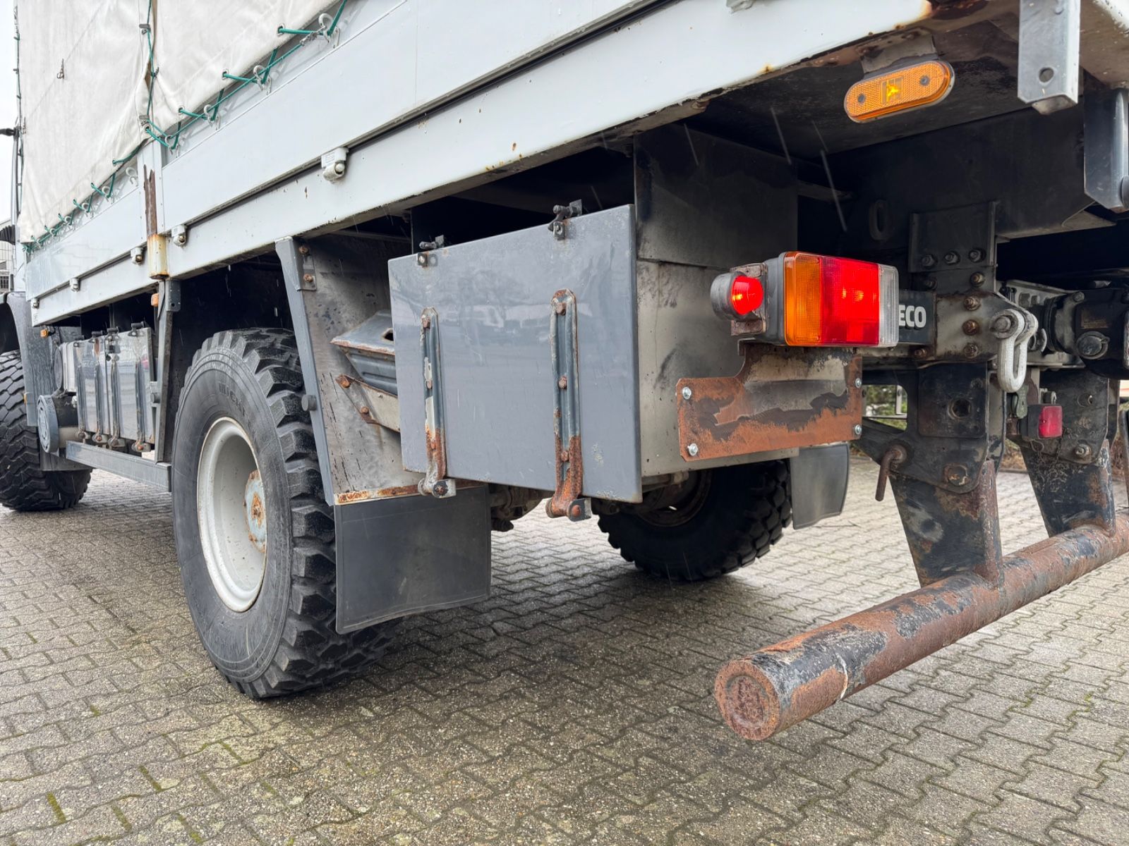 Fahrzeugabbildung Iveco 140 E240 Eurocargo 4x4 Miltär Camper Expedition