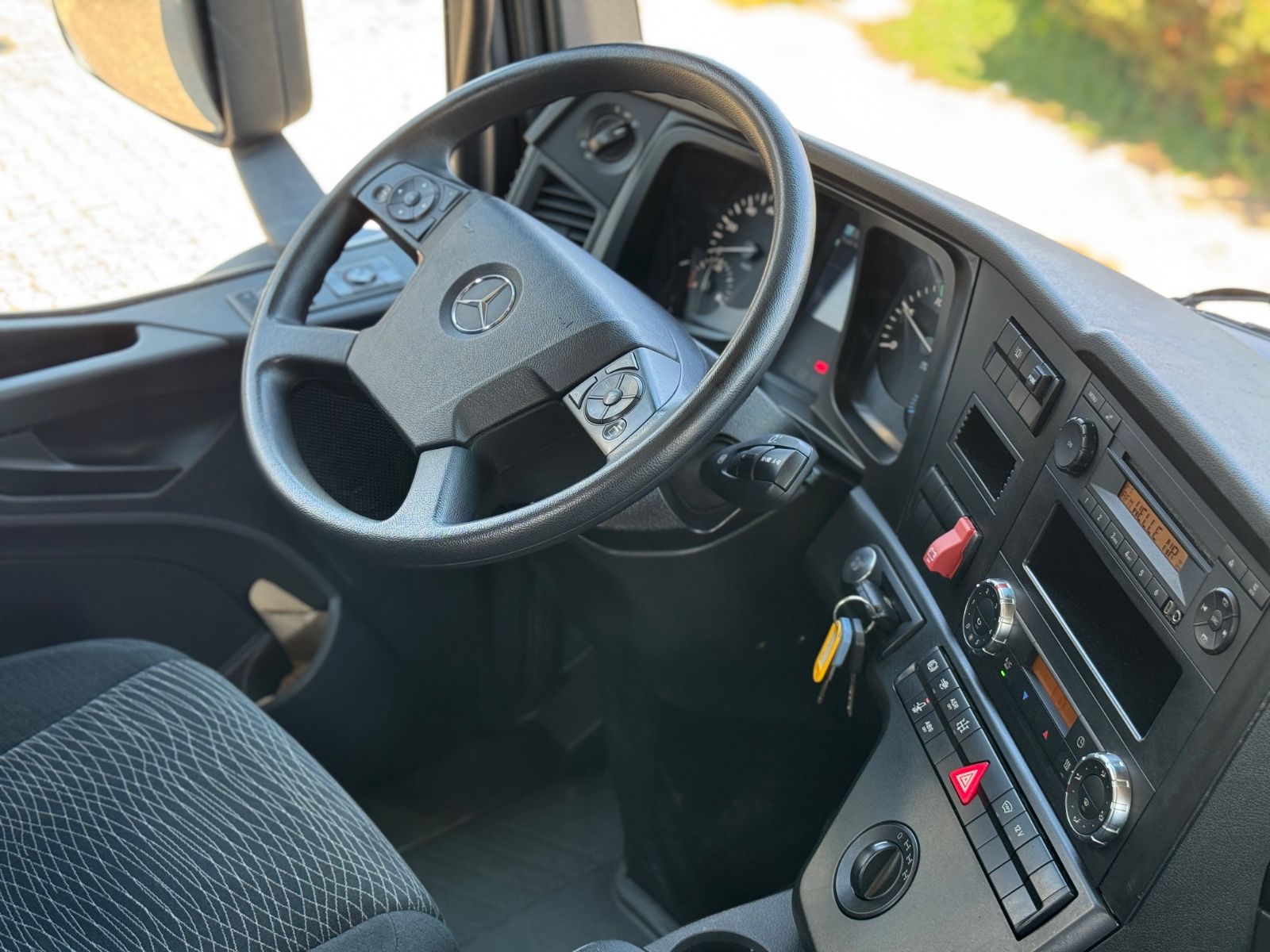 Fahrzeugabbildung Mercedes-Benz 3343 Arocs 4 Allrad 6x6 MEILLER  Only 34.000 Km