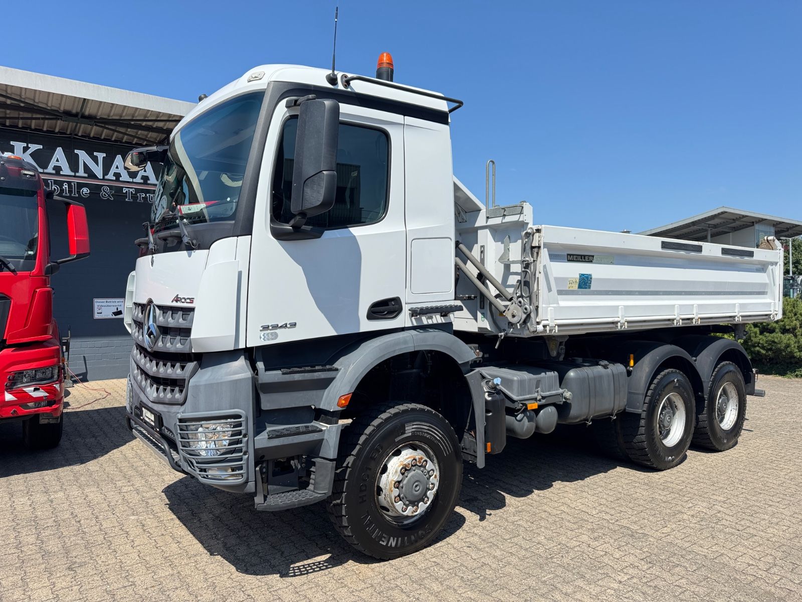 Fahrzeugabbildung Mercedes-Benz 3343 Arocs 4 Allrad 6x6 MEILLER  Only 34.000 Km