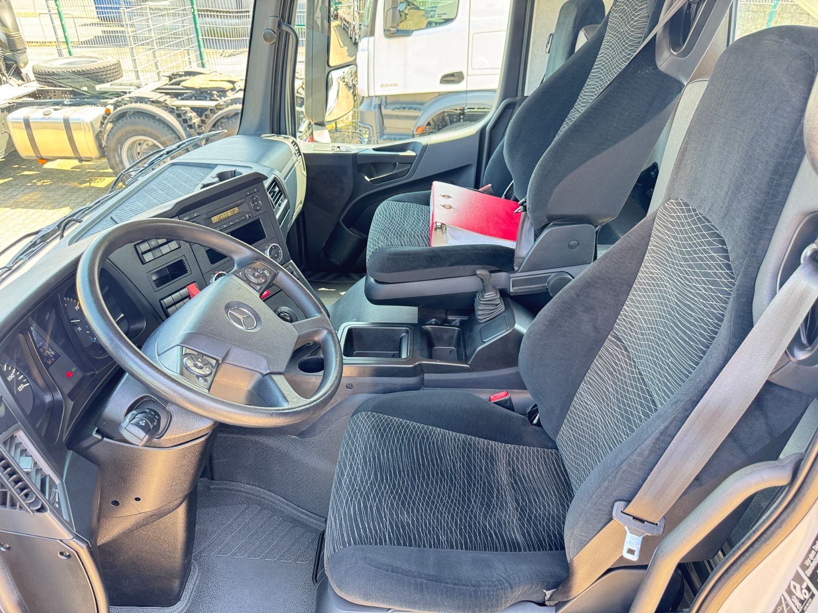 Fahrzeugabbildung Mercedes-Benz 3343 Arocs 4 Allrad 6x6 MEILLER  Only 34.000 Km