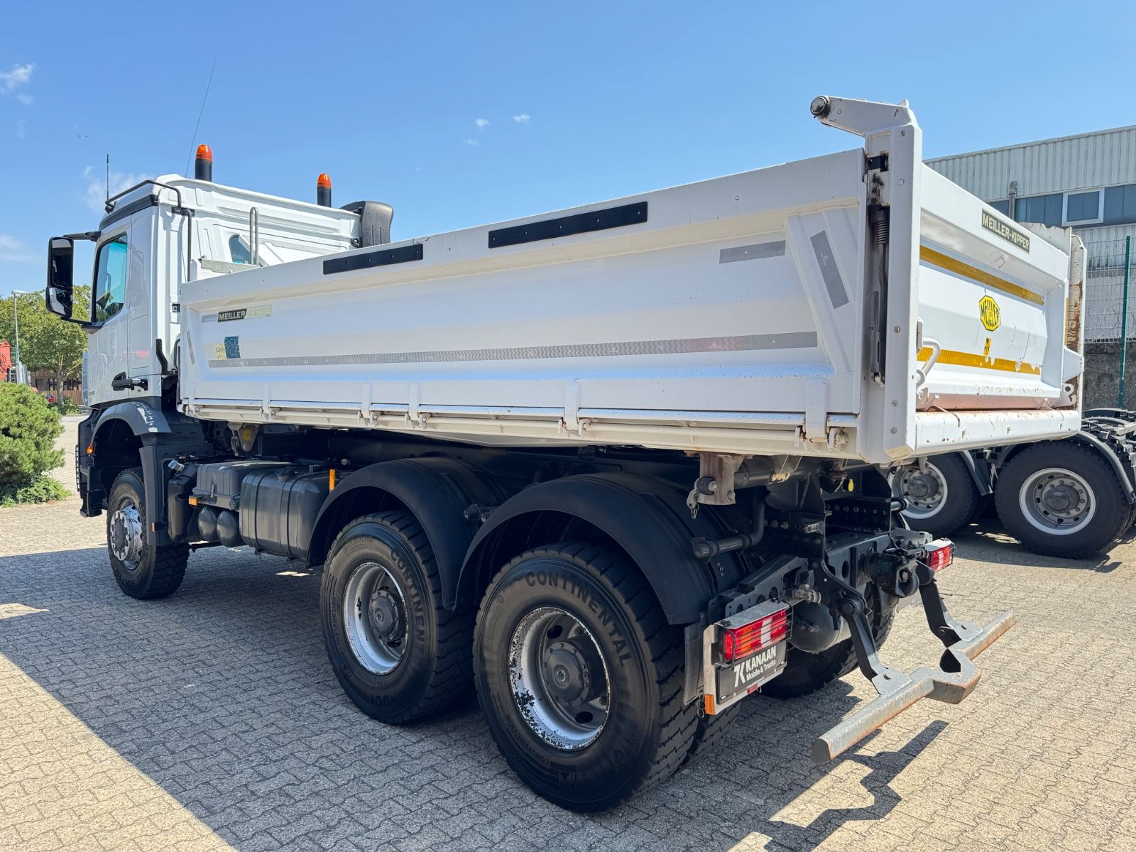 Fahrzeugabbildung Mercedes-Benz 3343 Arocs 4 Allrad 6x6 MEILLER  Only 34.000 Km