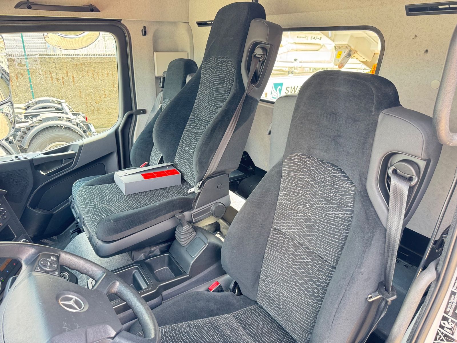 Fahrzeugabbildung Mercedes-Benz 3343 Arocs 4 Allrad 6x6 MEILLER  Only 39.000 Km