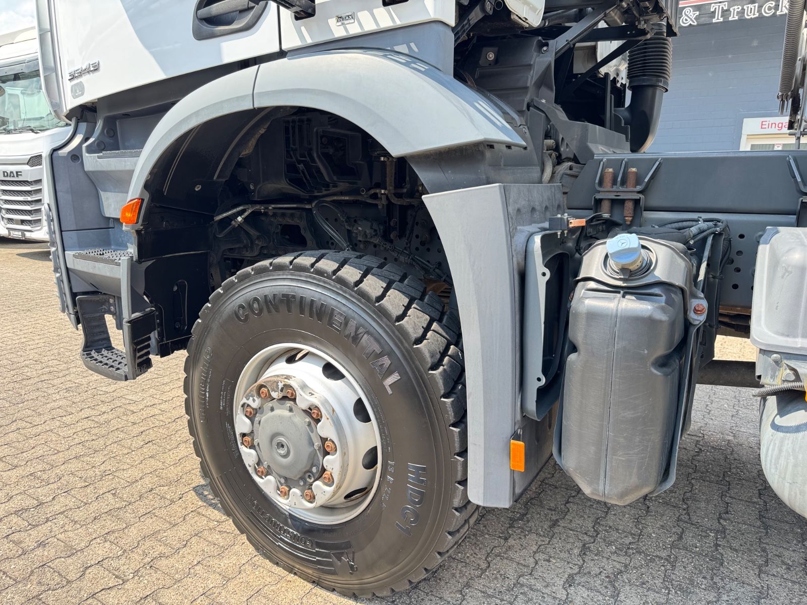 Fahrzeugabbildung Mercedes-Benz 3343 Arocs 4 Allrad 6x6 MEILLER  Only 39.000 Km