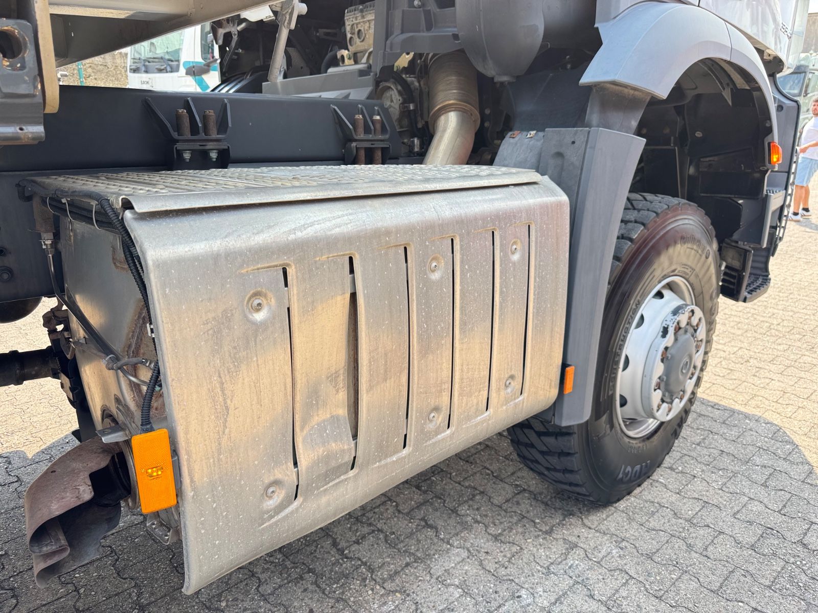 Fahrzeugabbildung Mercedes-Benz 3343 Arocs 4 Allrad 6x6 MEILLER  Only 39.000 Km