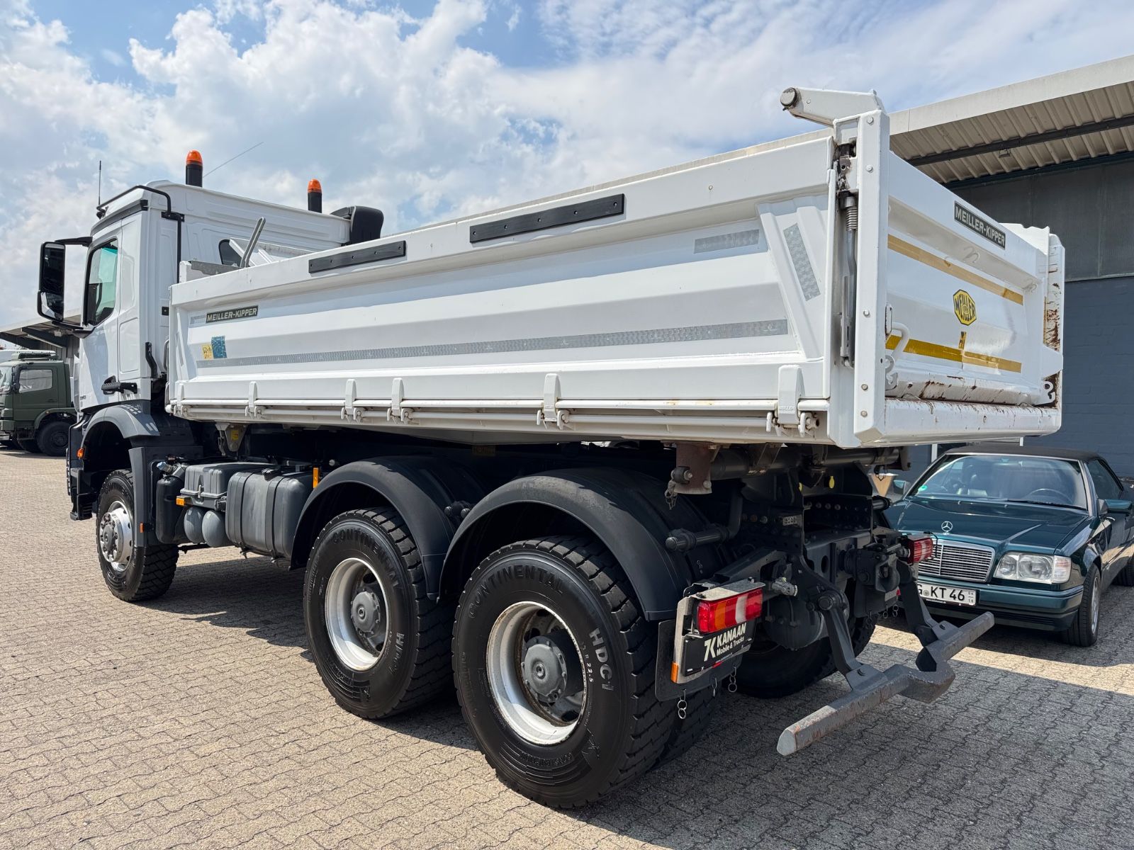 Fahrzeugabbildung Mercedes-Benz 3343 Arocs 4 Allrad 6x6 MEILLER  Only 39.000 Km