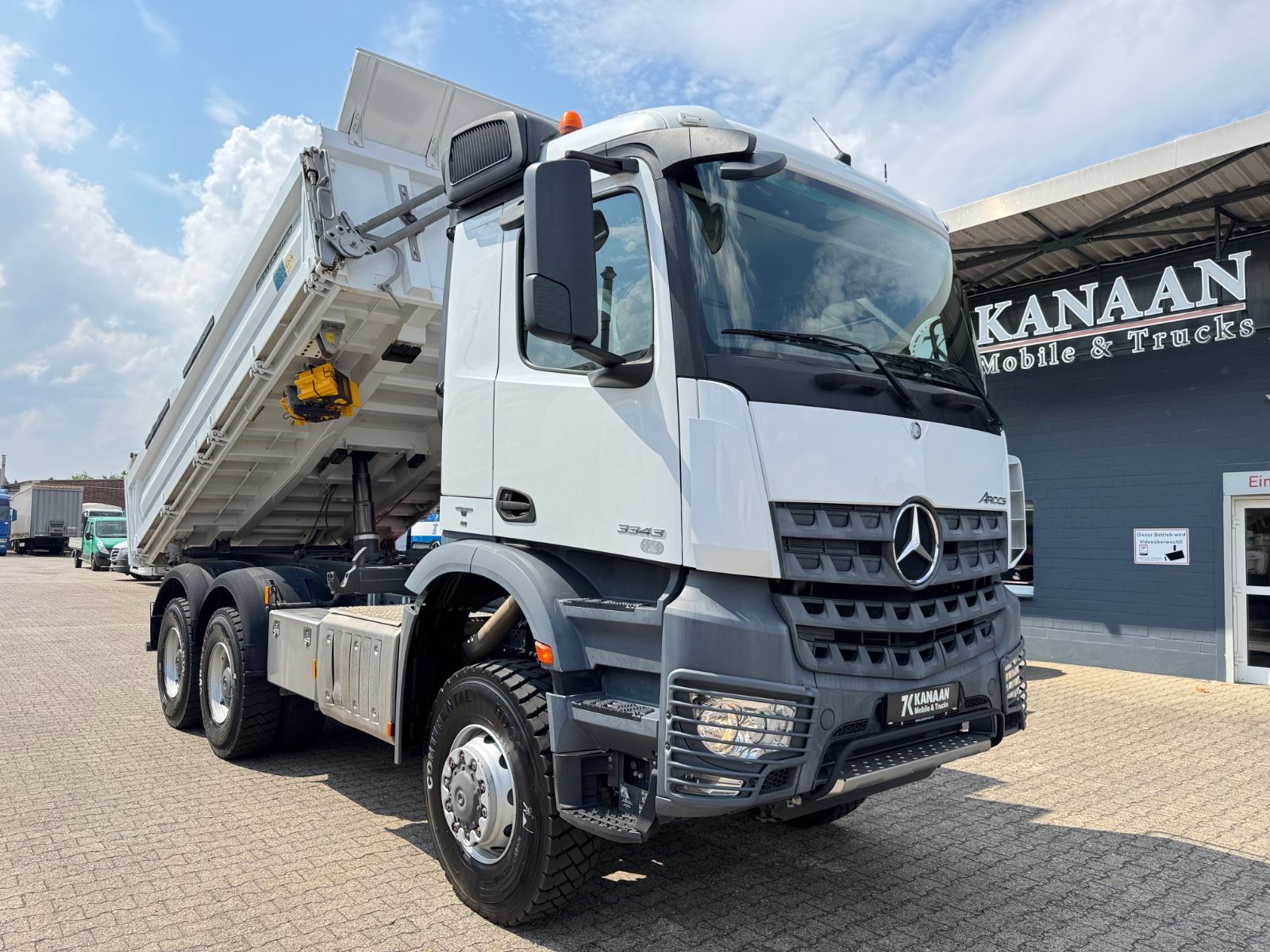 Fahrzeugabbildung Mercedes-Benz 3343 Arocs 4 Allrad 6x6 MEILLER  Only 39.000 Km
