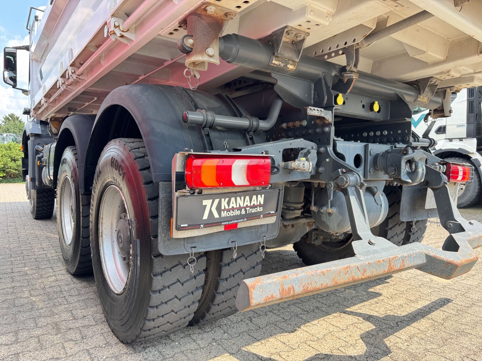 Fahrzeugabbildung Mercedes-Benz 3343 Arocs 4 Allrad 6x6 MEILLER  Only 39.000 Km