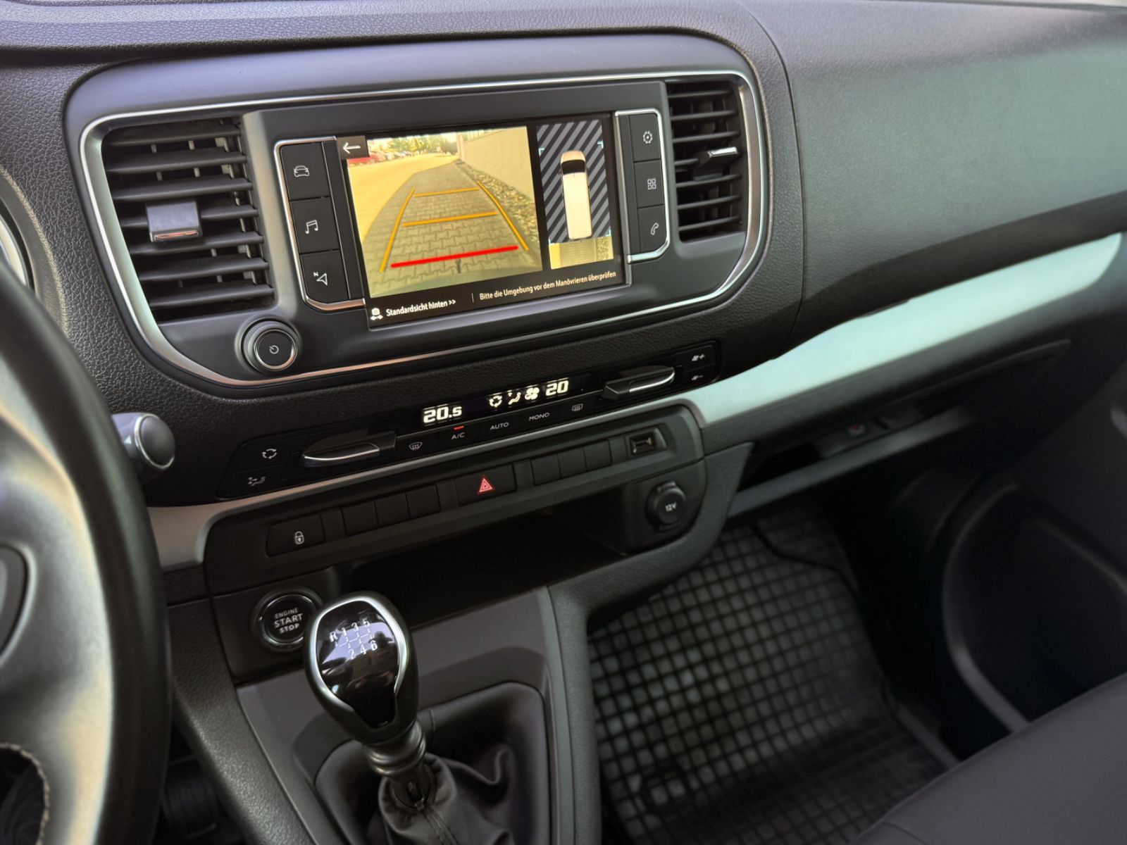 Fahrzeugabbildung Opel Zafira 2.0d Life Selection L3 *8-SITZE|CAM|AHK*