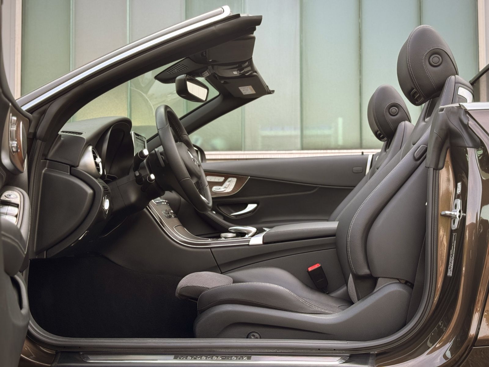 Fahrzeugabbildung Mercedes-Benz C 400 Cabriolet 9G 4Matic *NAVI|CAM|MEMORY|LED*