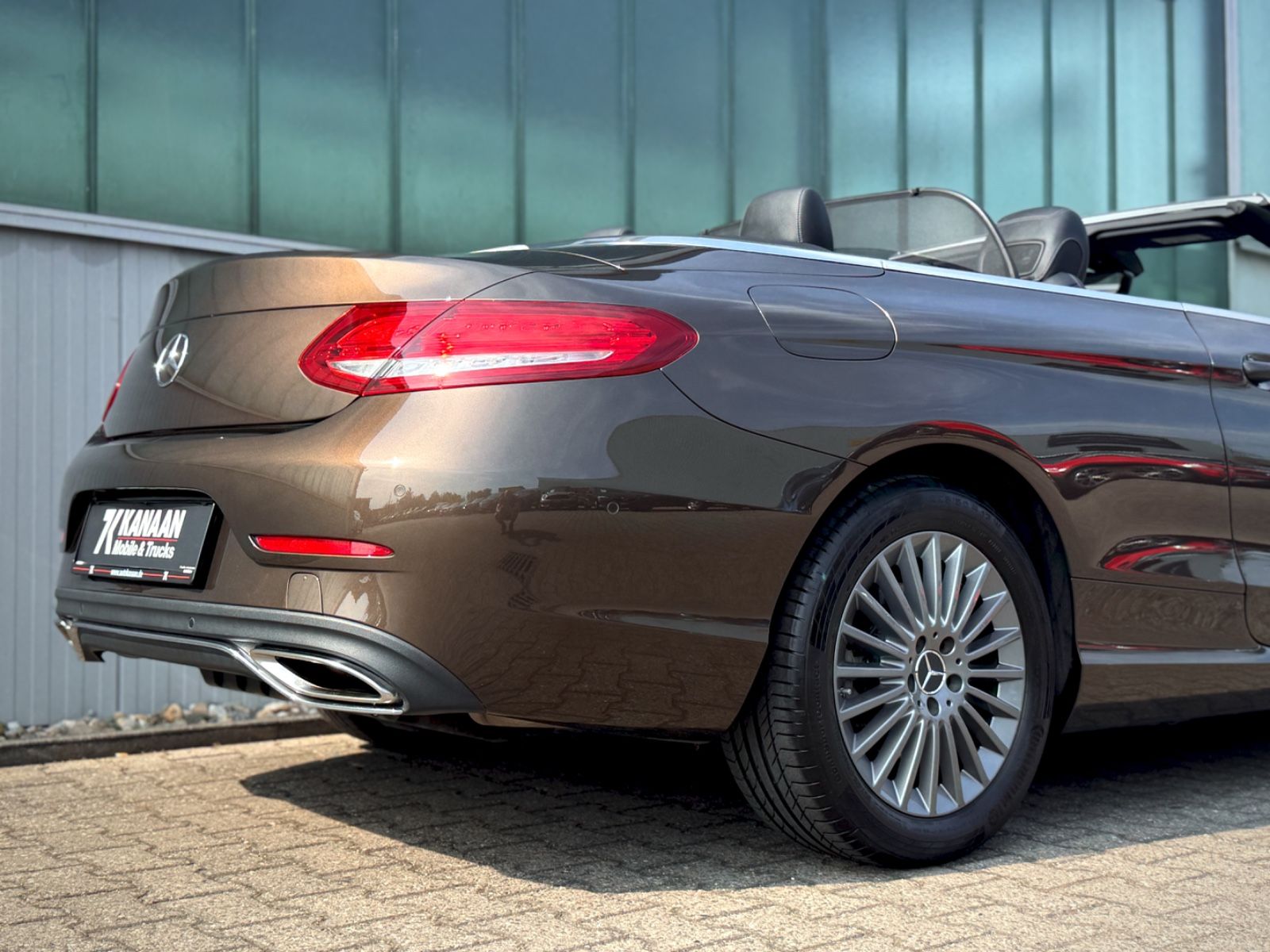 Fahrzeugabbildung Mercedes-Benz C 400 Cabriolet 9G 4Matic *NAVI|CAM|MEMORY|LED*