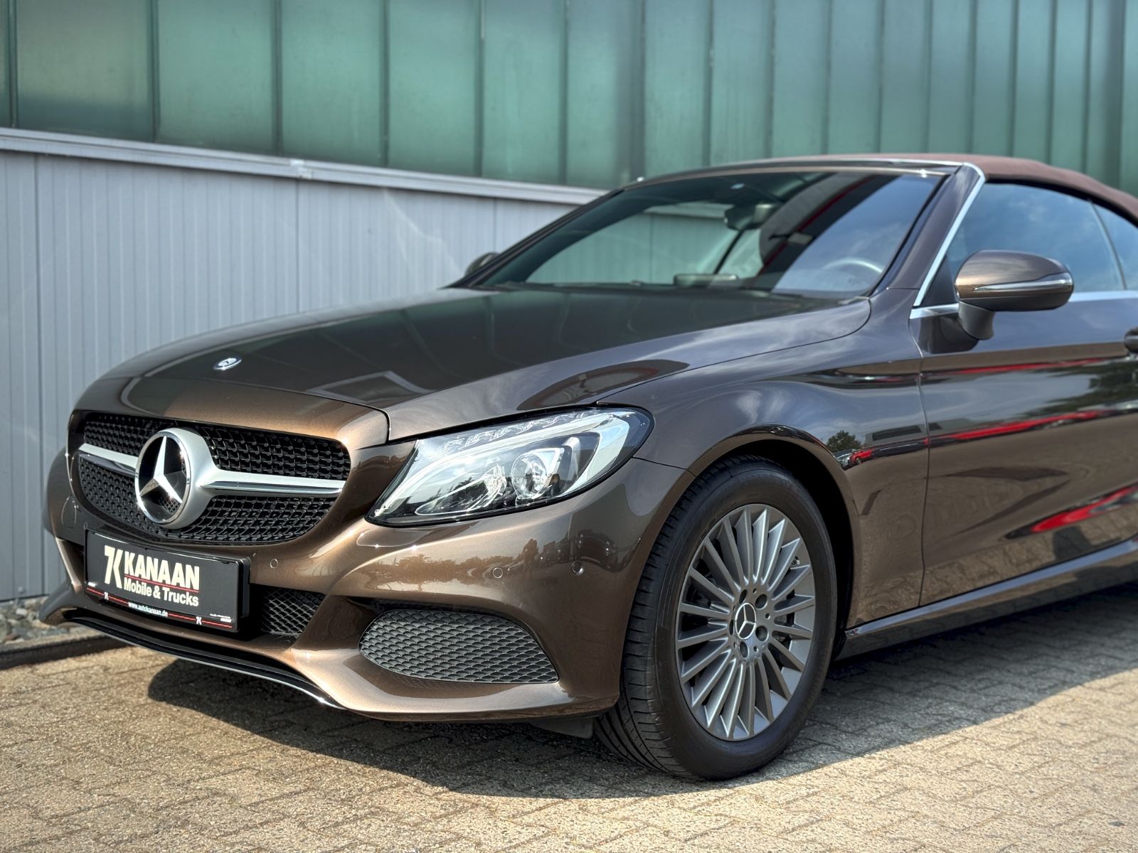 Fahrzeugabbildung Mercedes-Benz C 400 Cabriolet 9G 4Matic *NAVI|CAM|MEMORY|LED*