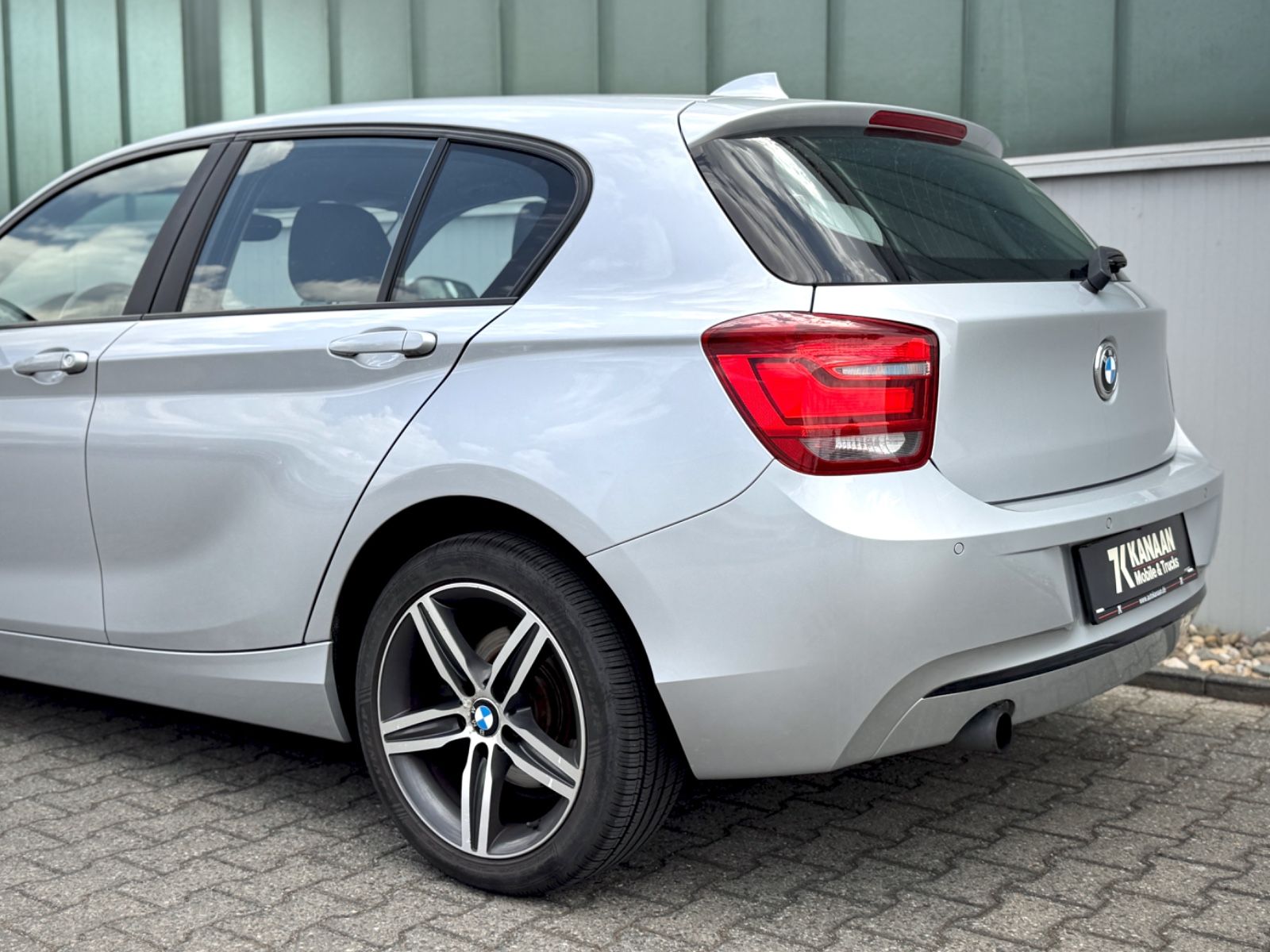 Fahrzeugabbildung BMW 116i Sport-Line *XENON|PDC|KLIMA*