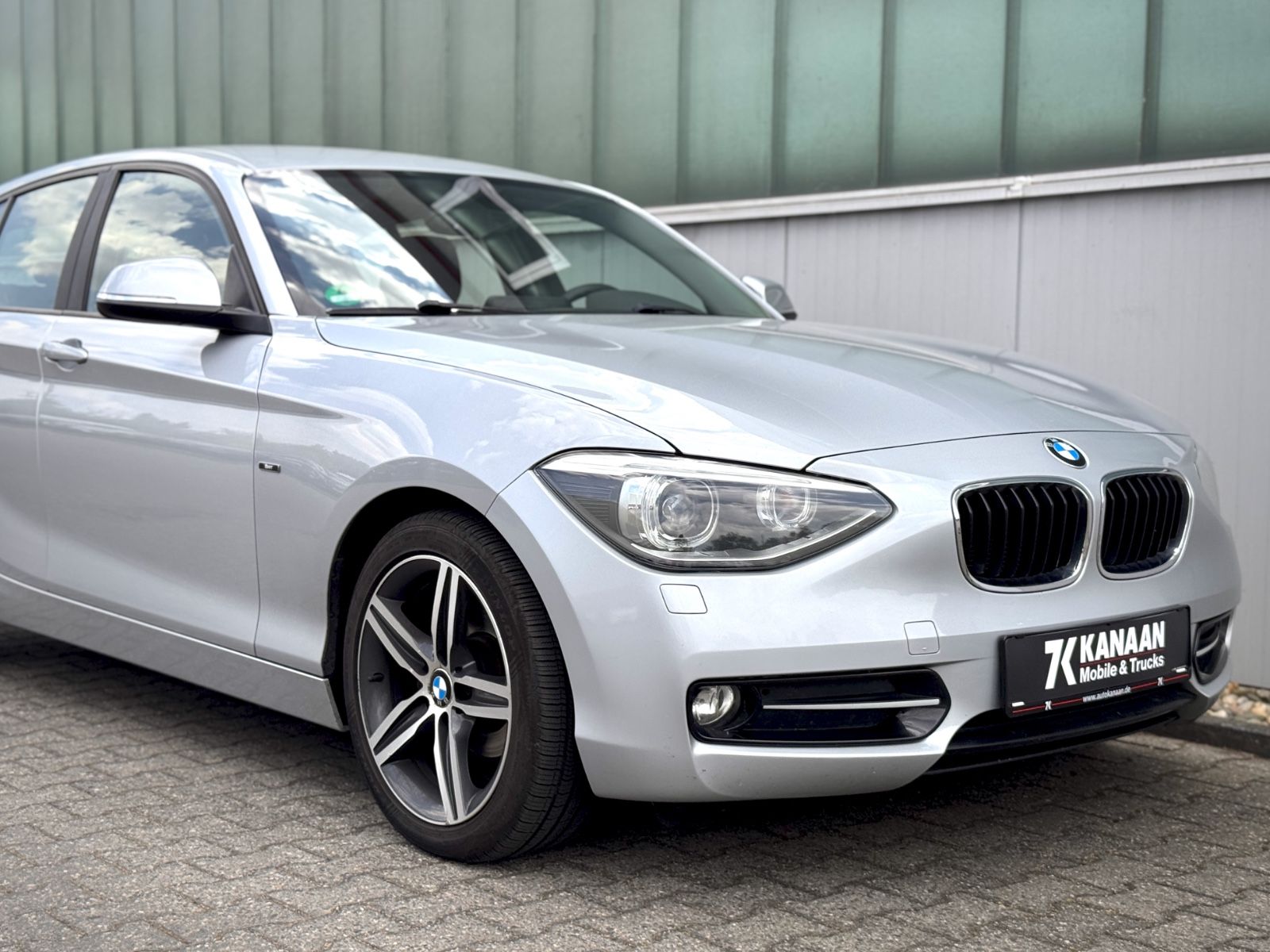 Fahrzeugabbildung BMW 116i Sport-Line *XENON|PDC|KLIMA*