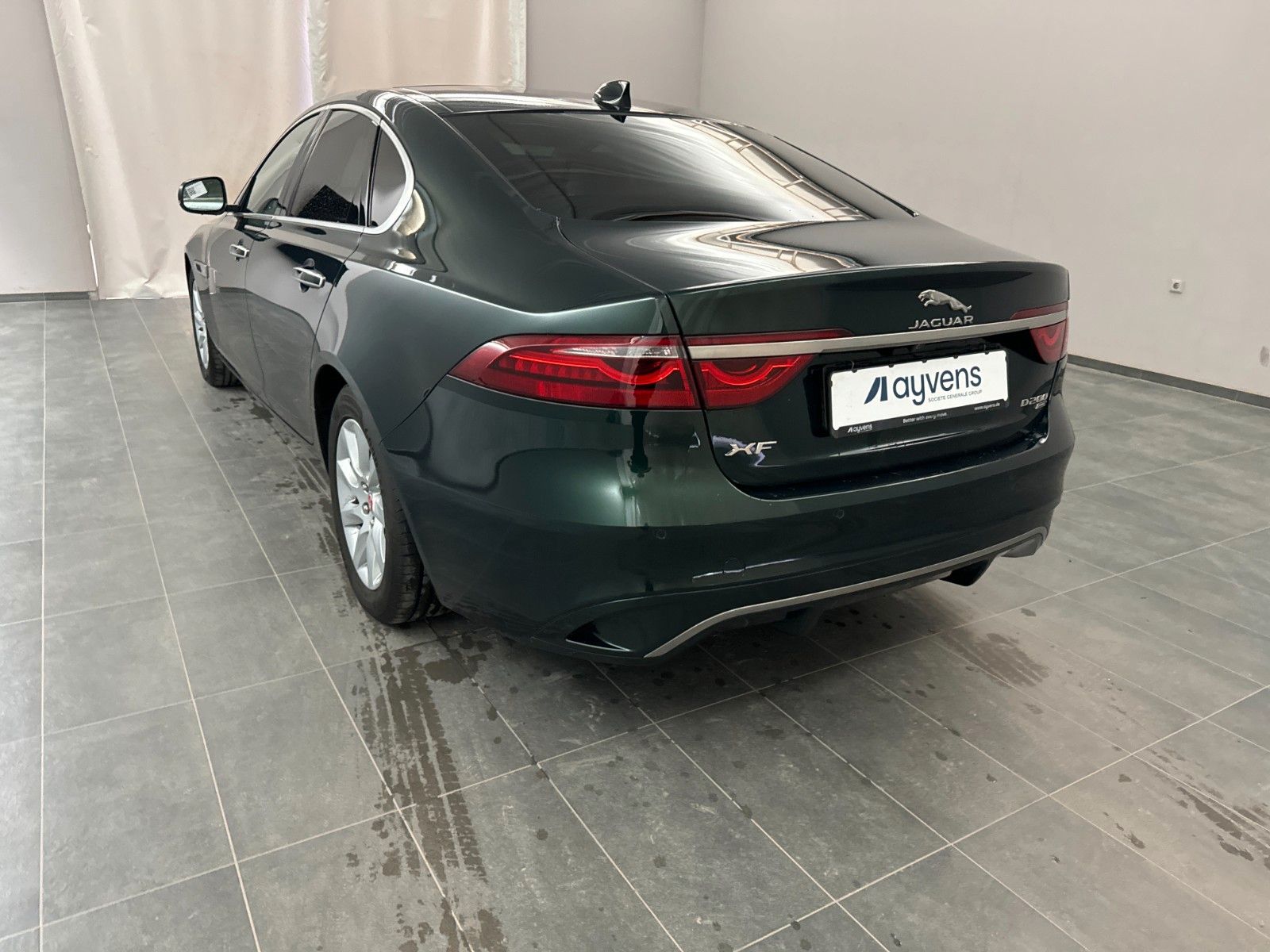 Fahrzeugabbildung Jaguar XF 200D R-DYNAMIC S AWD *ASSIST|ACC|PANO|LEDER*