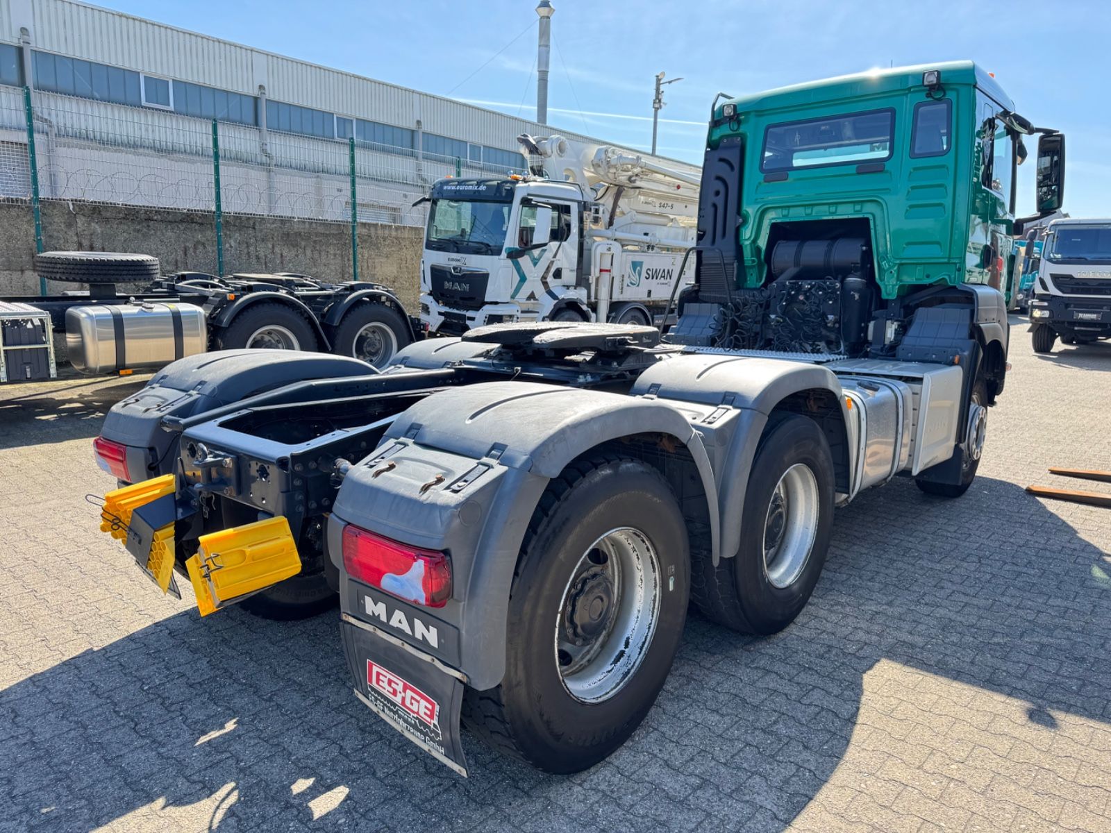Fahrzeugabbildung MAN 33.500 TGS 6x4 Kipphydraulik